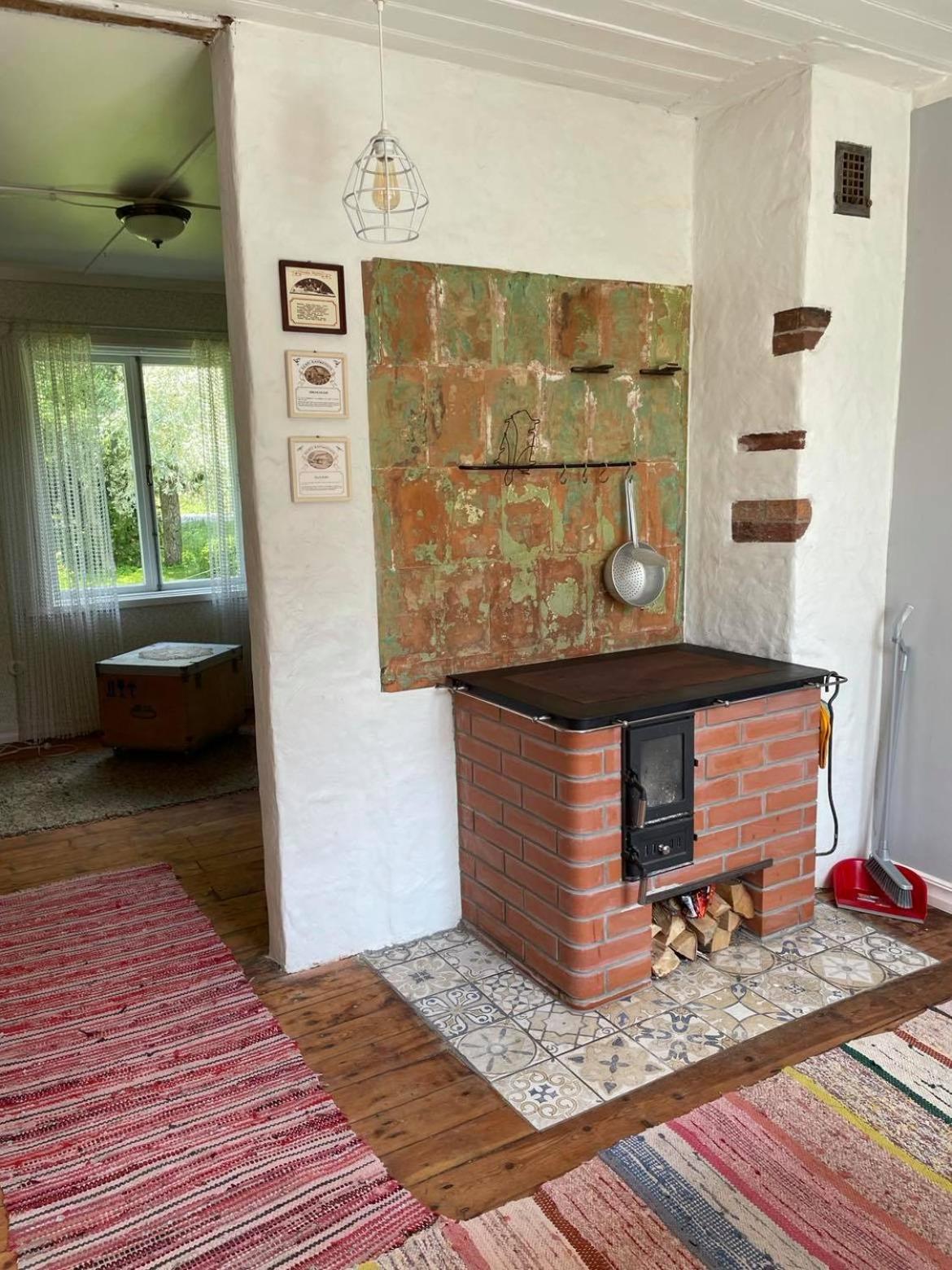 Two-Bedroom House photo 3