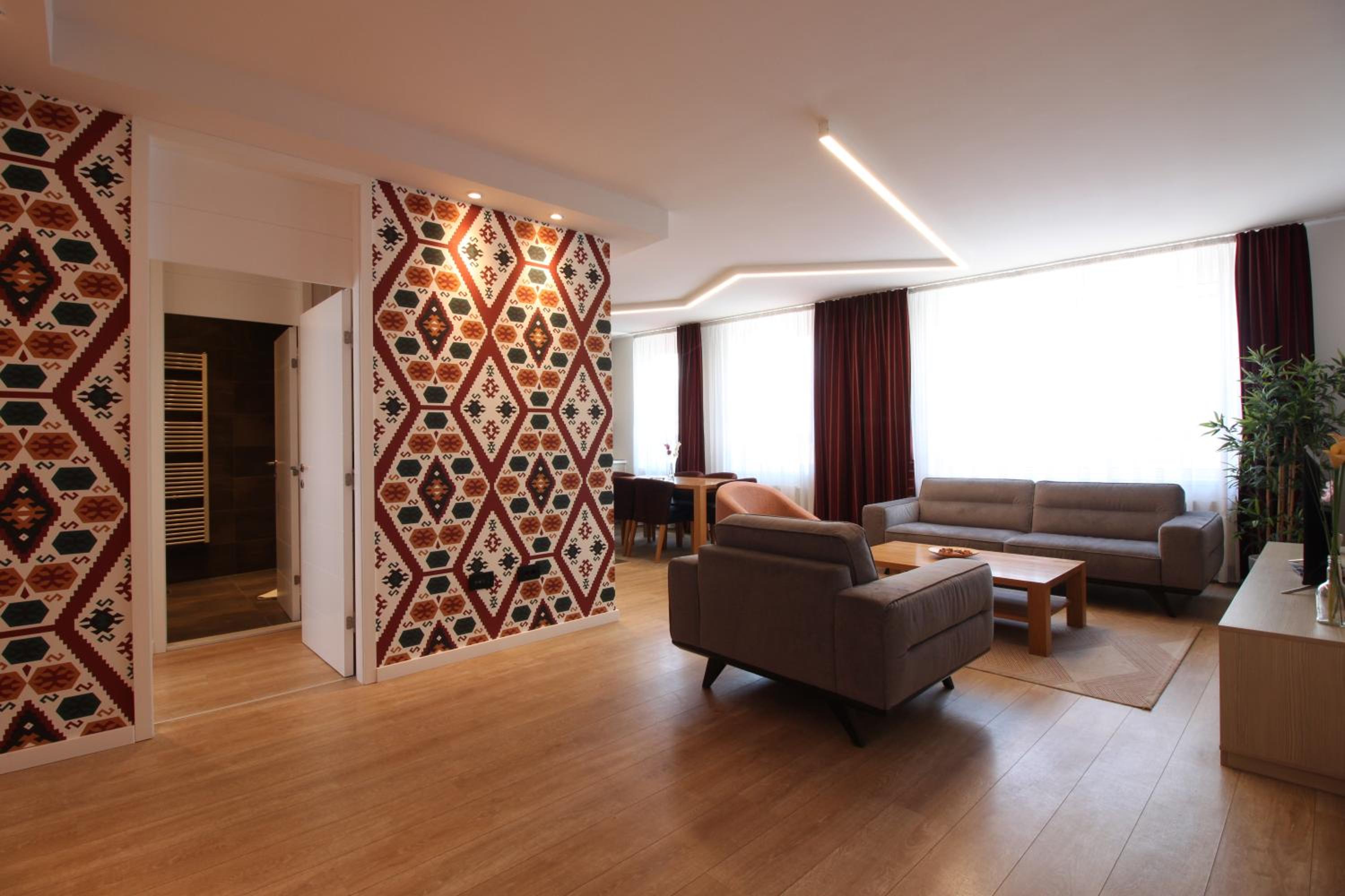 Two-Bedroom Apartment - Photo 24