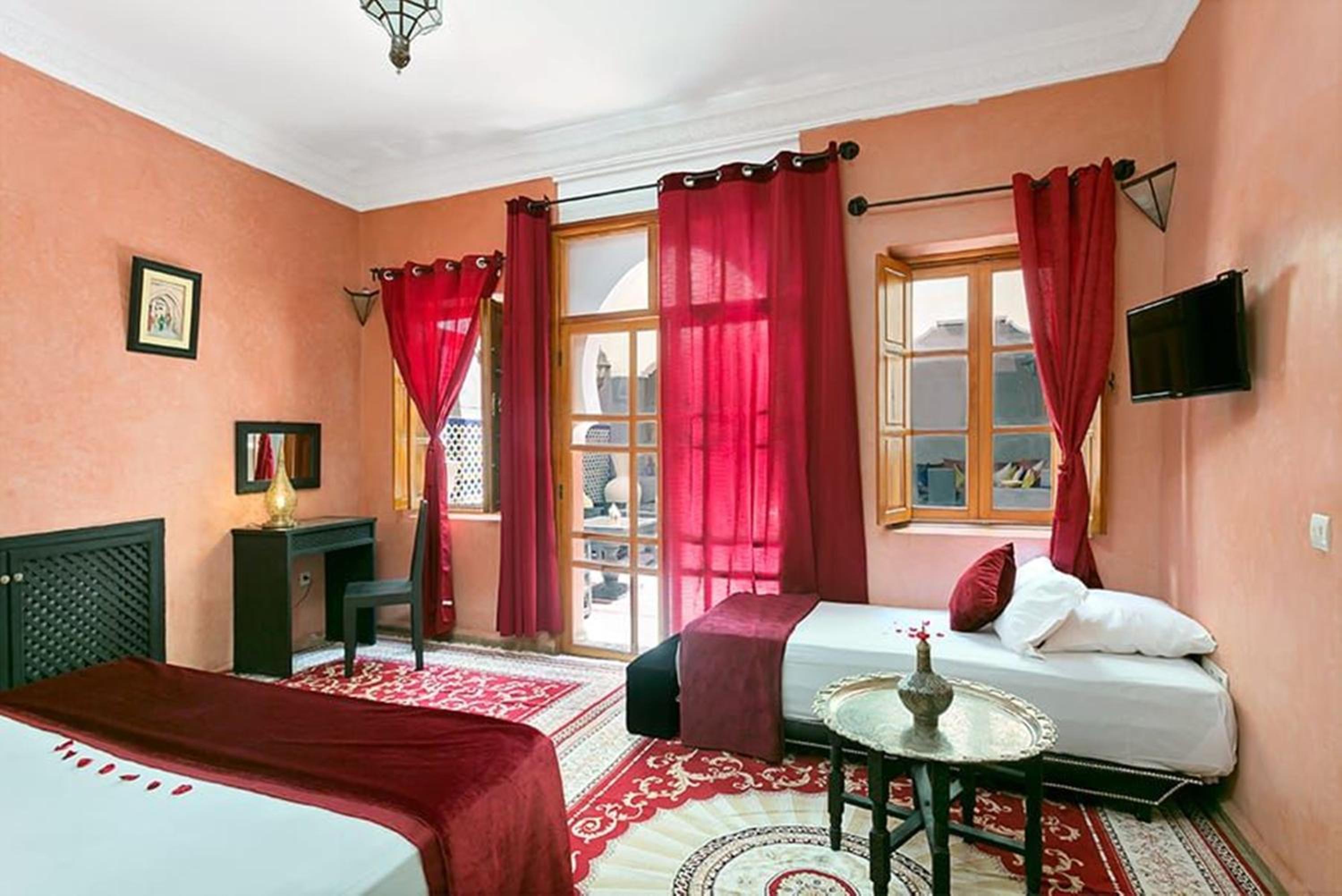 Triple Room with Private Bathroom - Photo 1