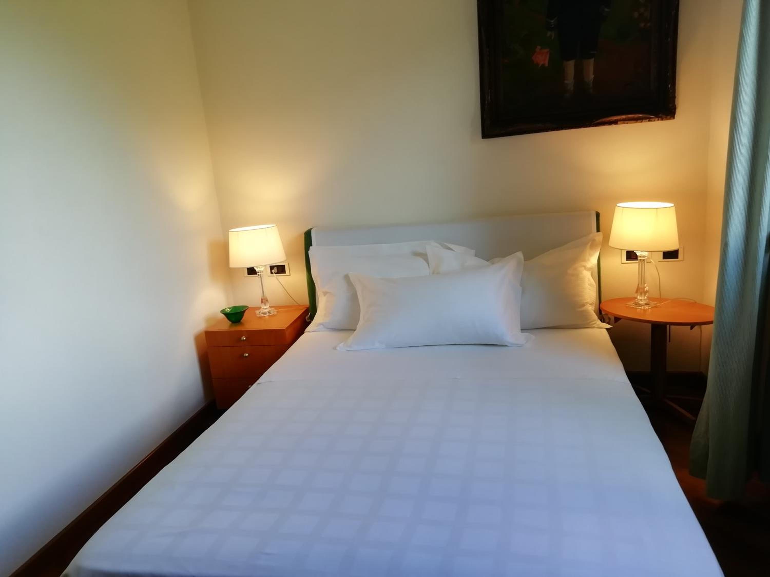 Deluxe Double Room with Shower