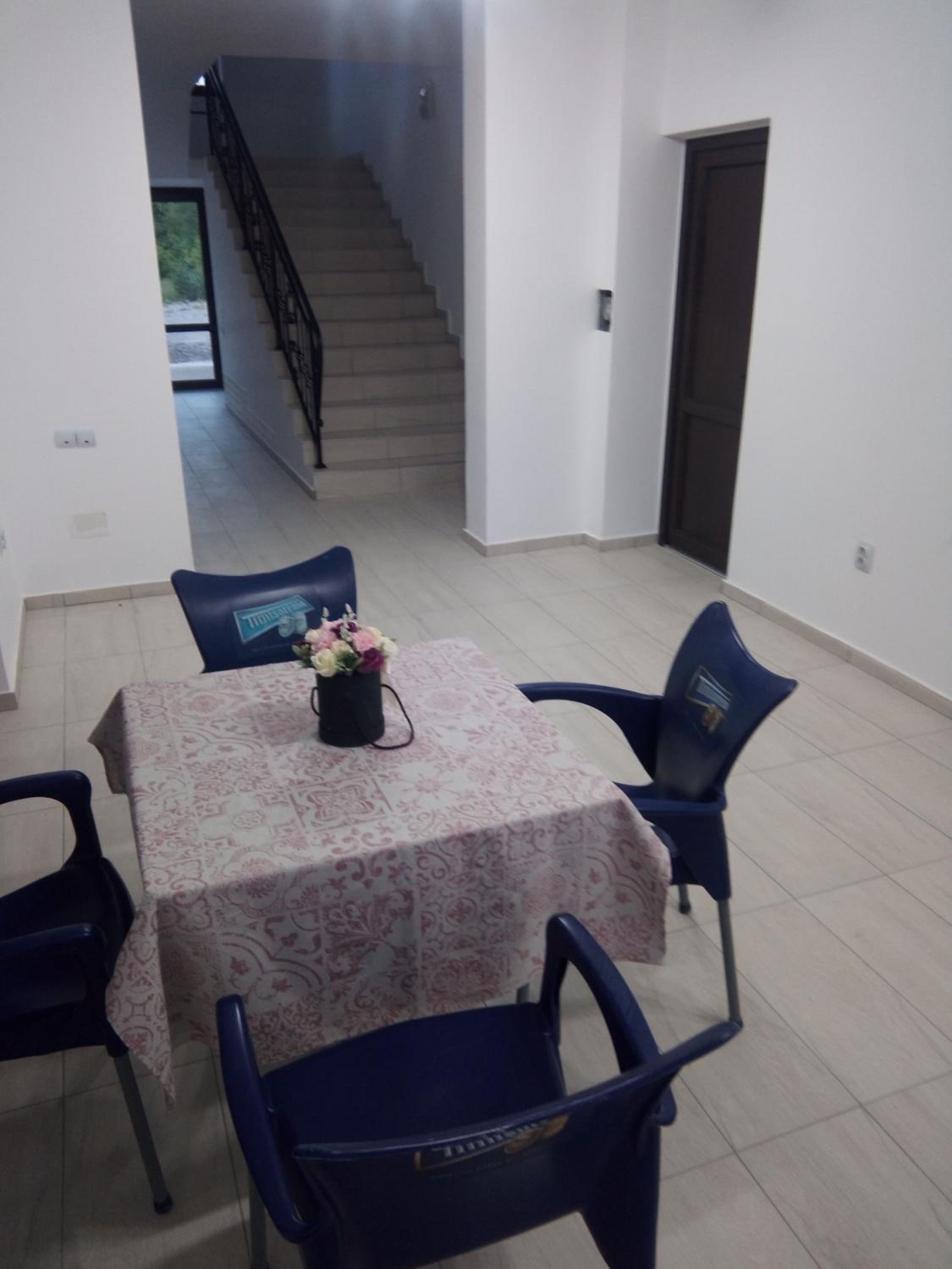 Double Room with Balcony - Photo 3
