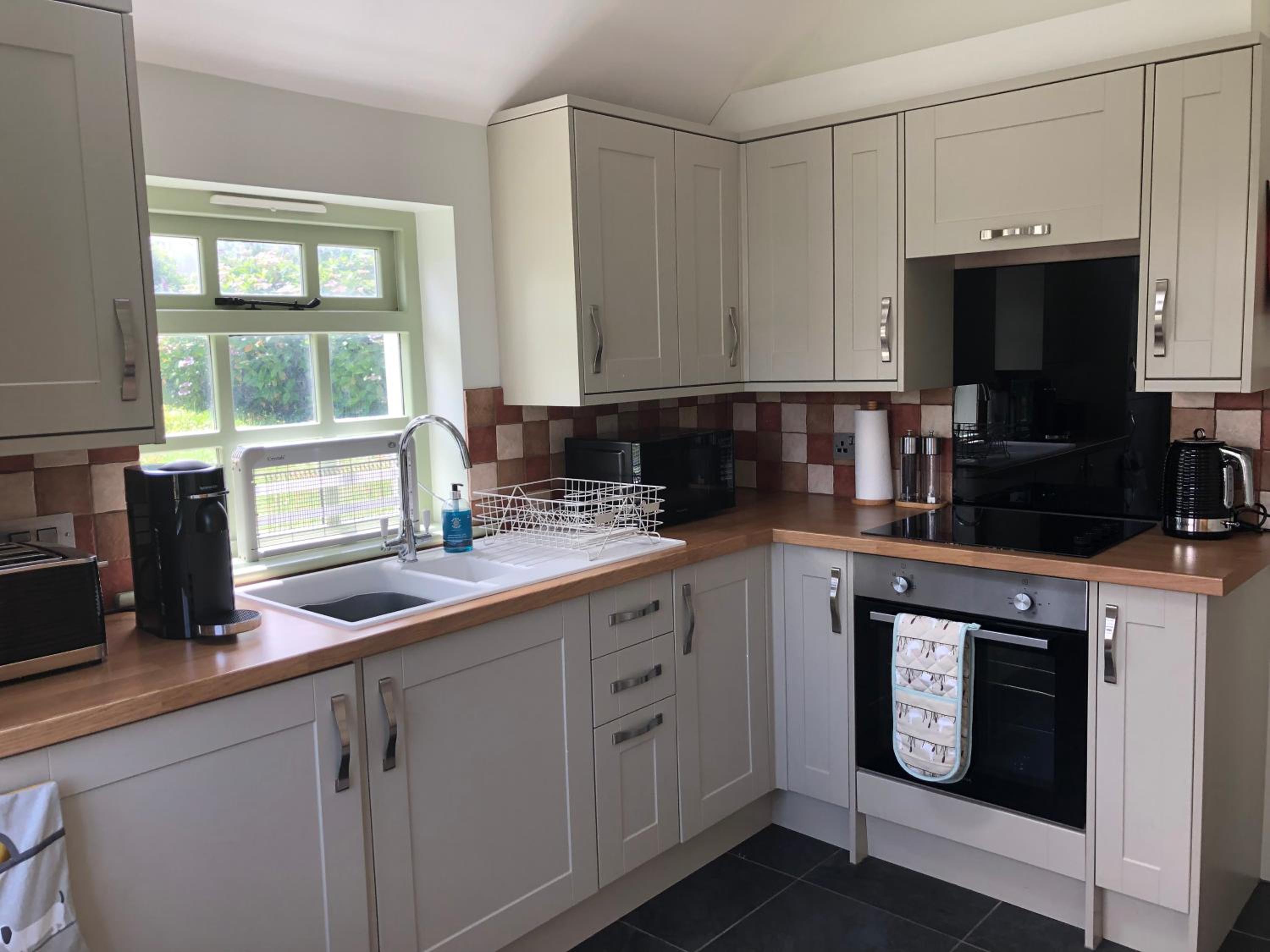 Two-Bedroom House - Photo 37