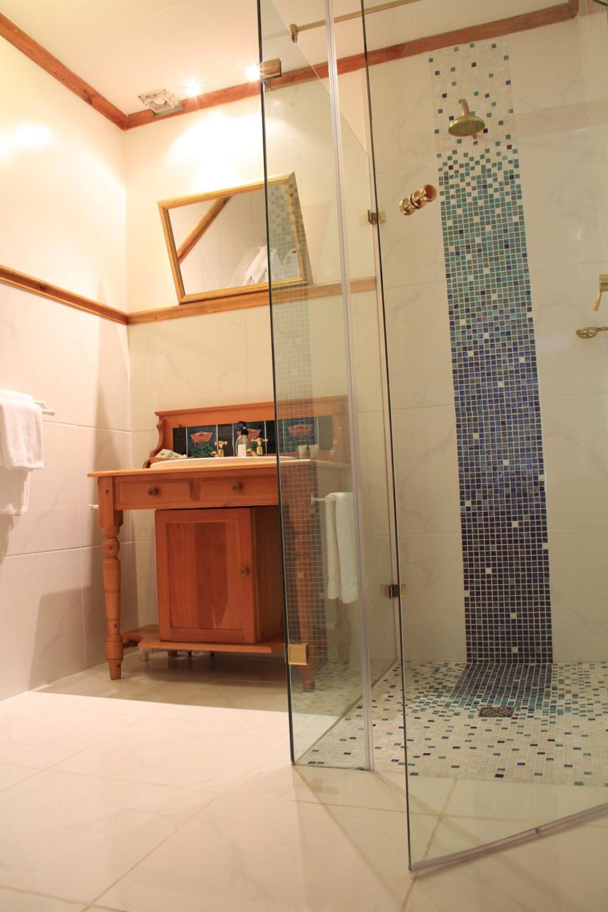 Twin Room - Photo 3