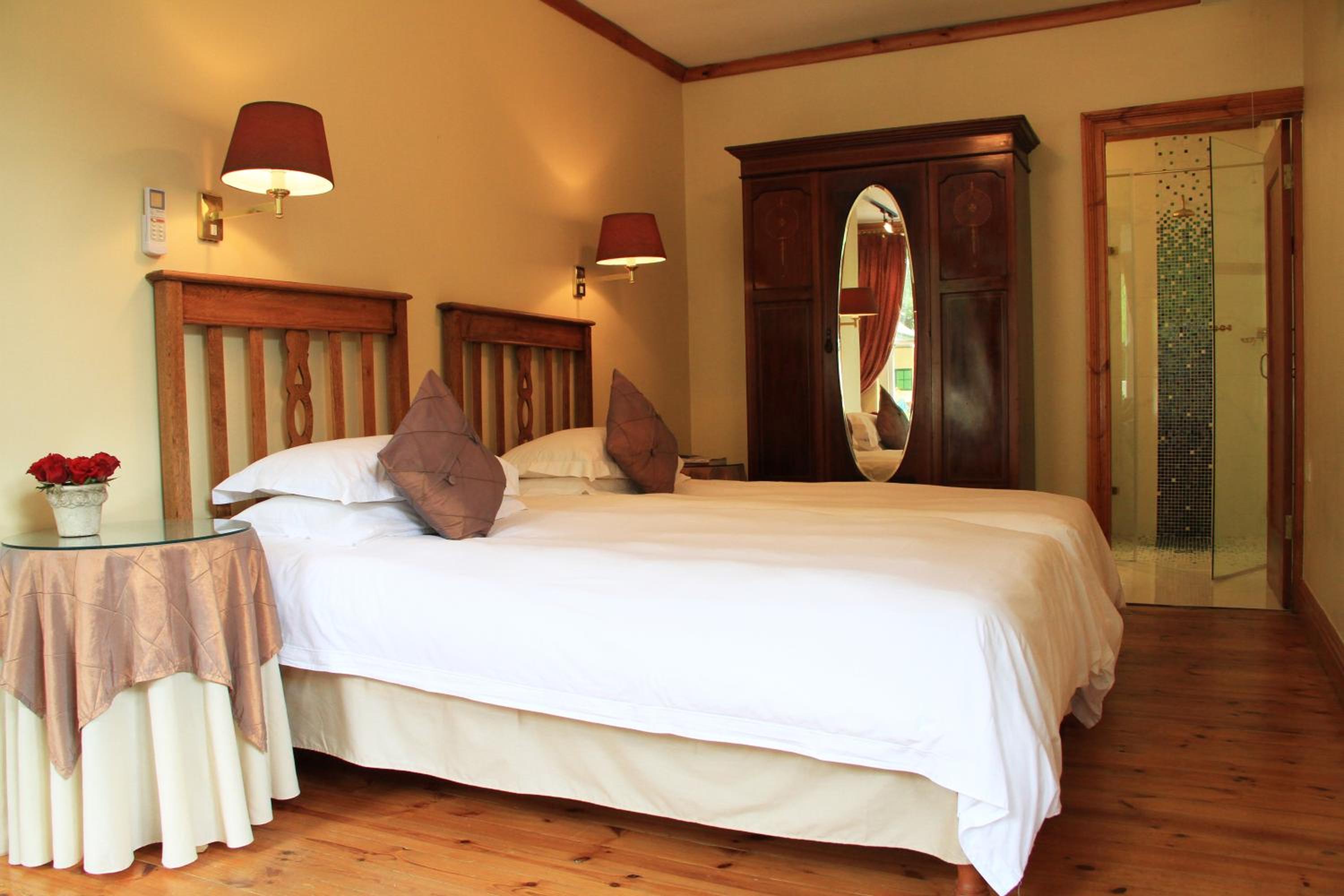 Twin Room - Photo 2