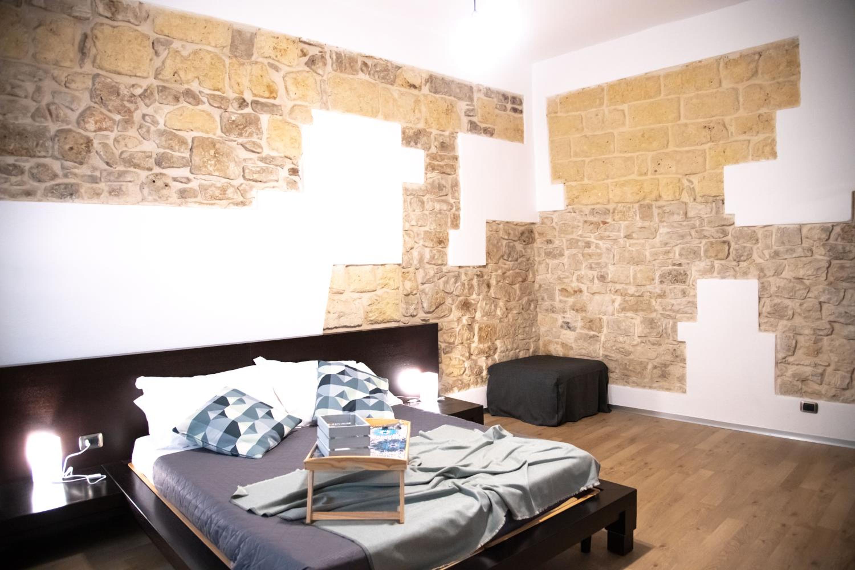 Triple Room with Terrace photo 1