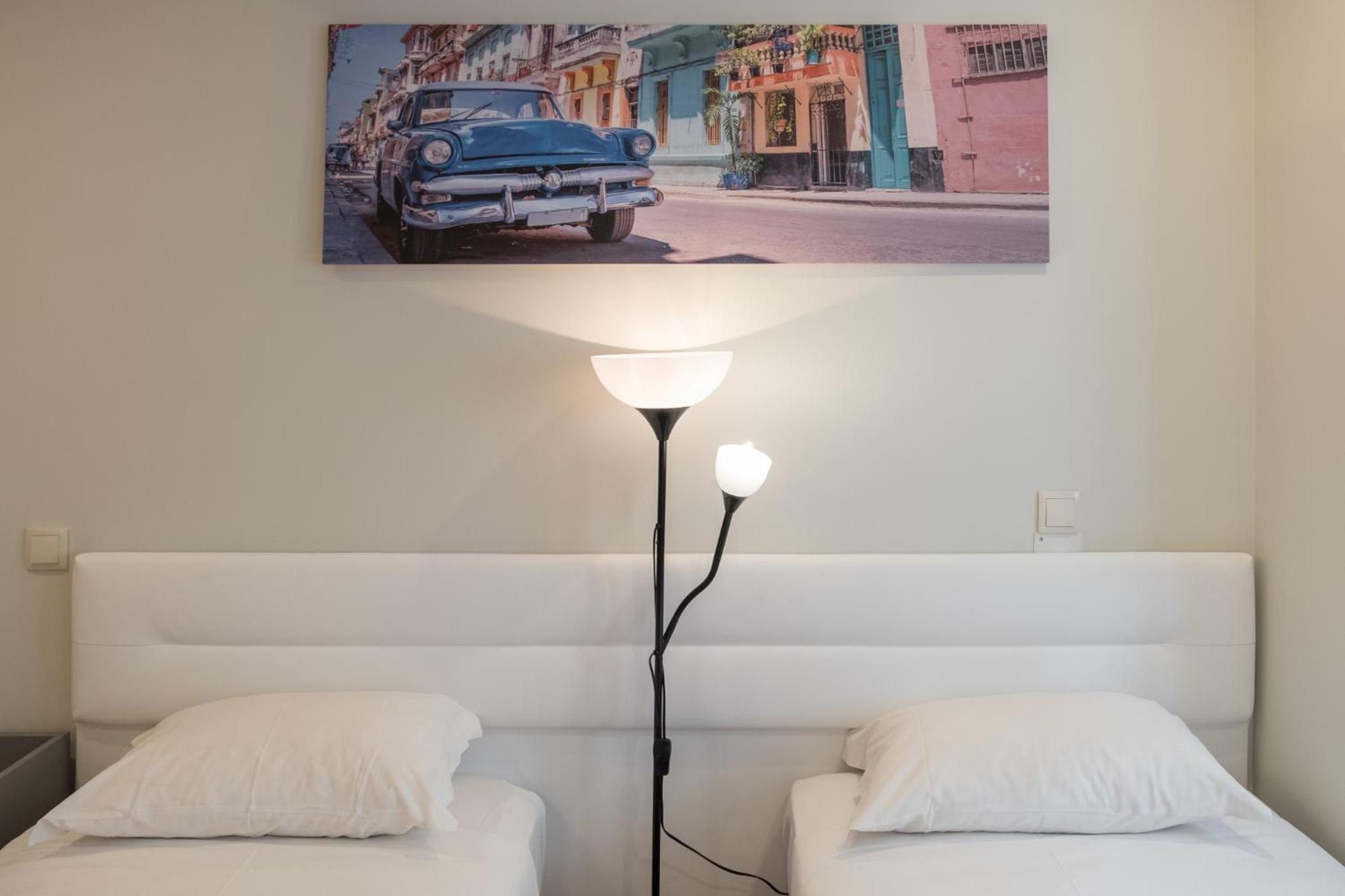 Two-Bedroom Apartment - Photo 3