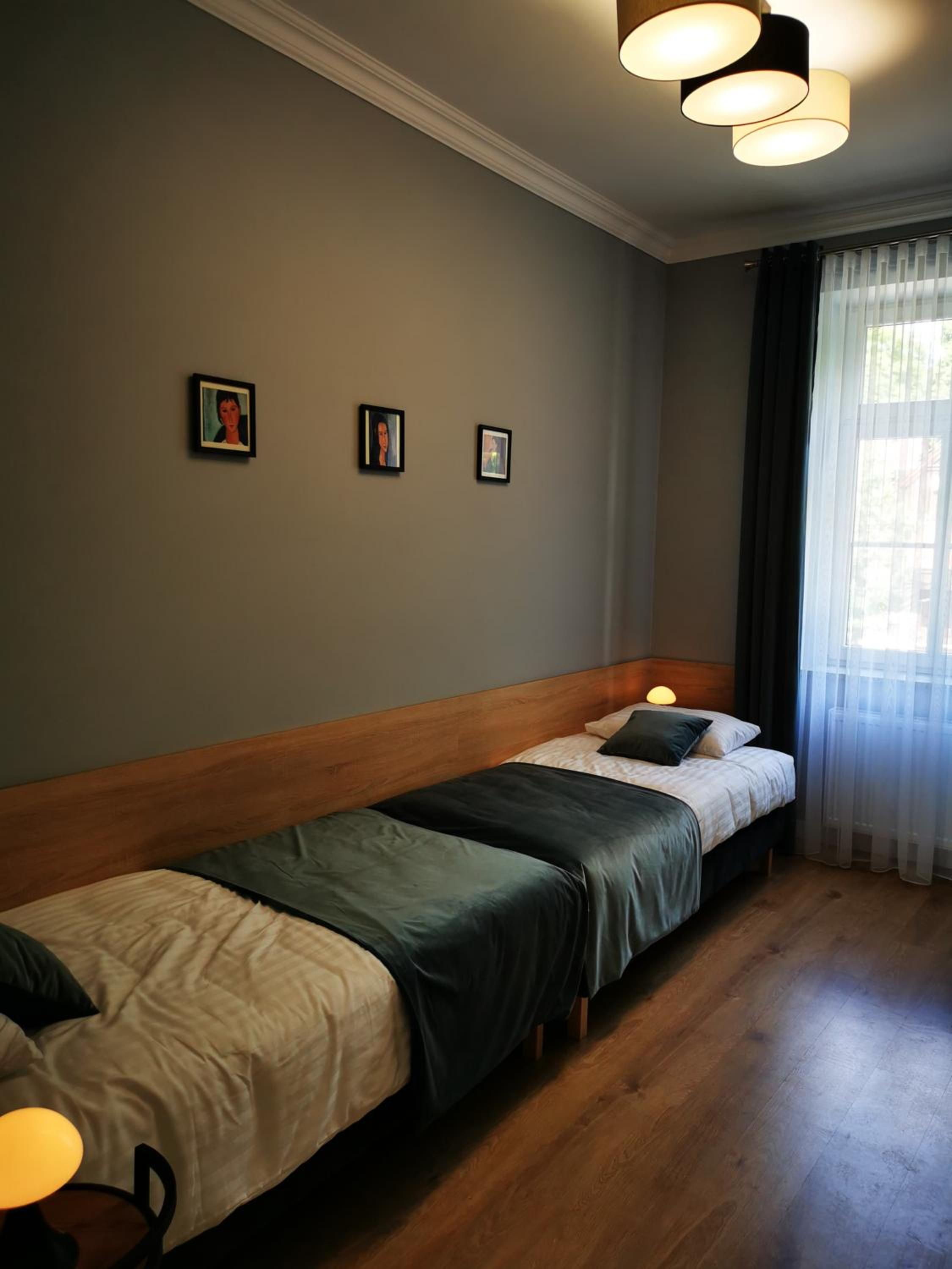 Two-Bedroom Apartment - Photo 8