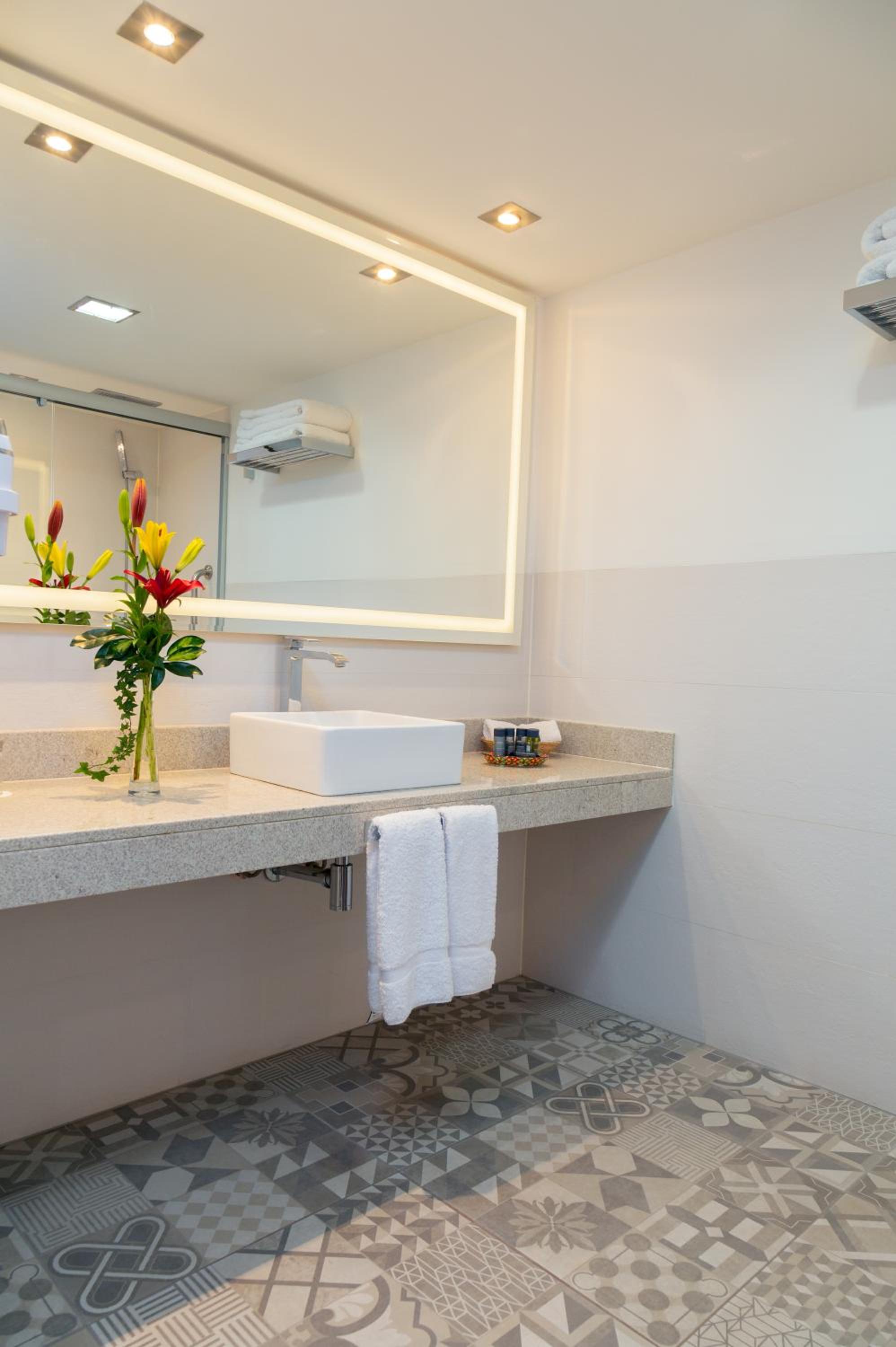 Colonial Double Room - Photo 10