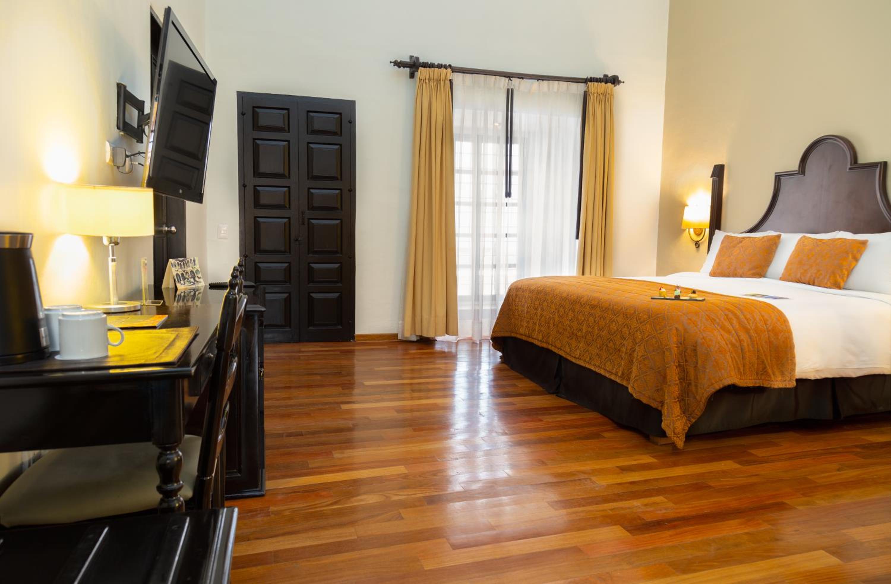 Colonial Double Room - Photo 7