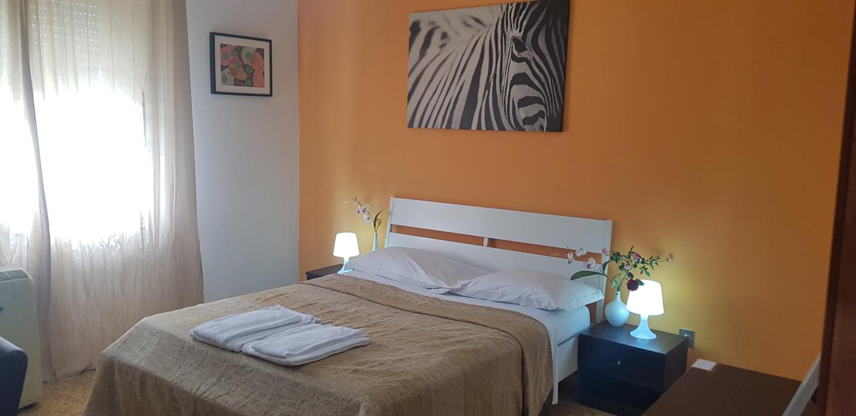 Deluxe Double Room With Shared Bathroom photo 2