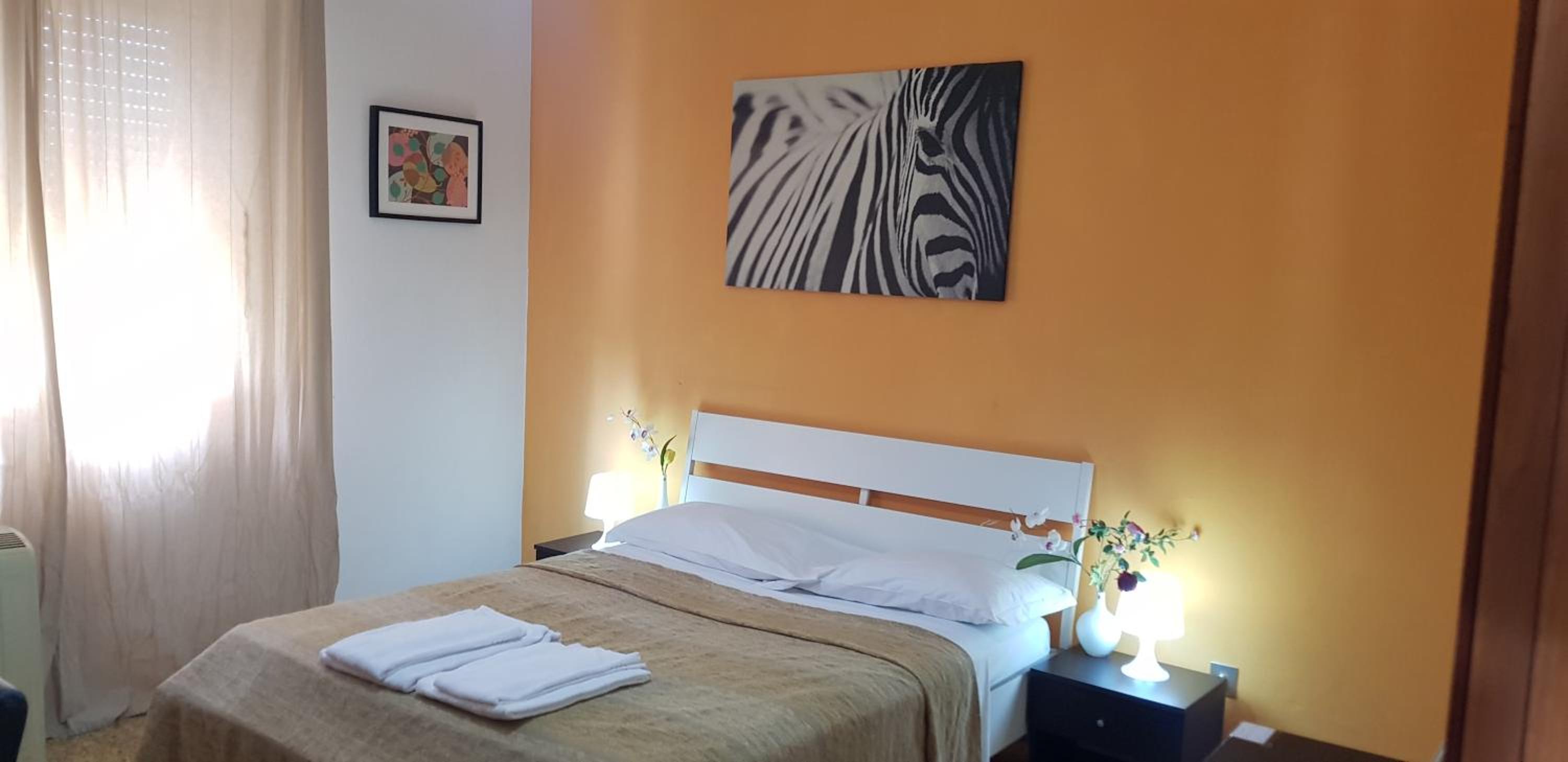 Deluxe Double Room With Shared Bathroom photo 3