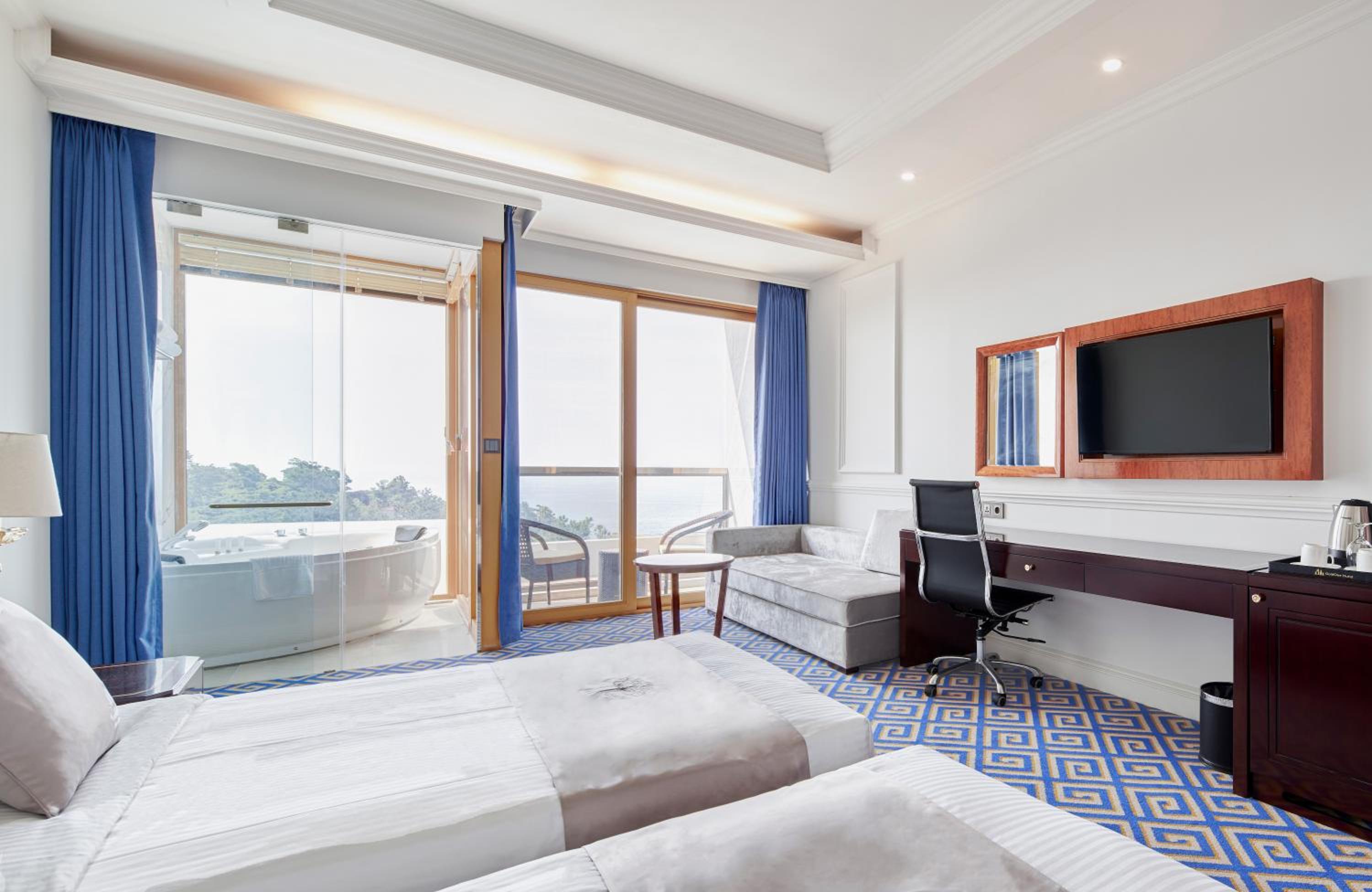 Ocean View Twin - Photo 7