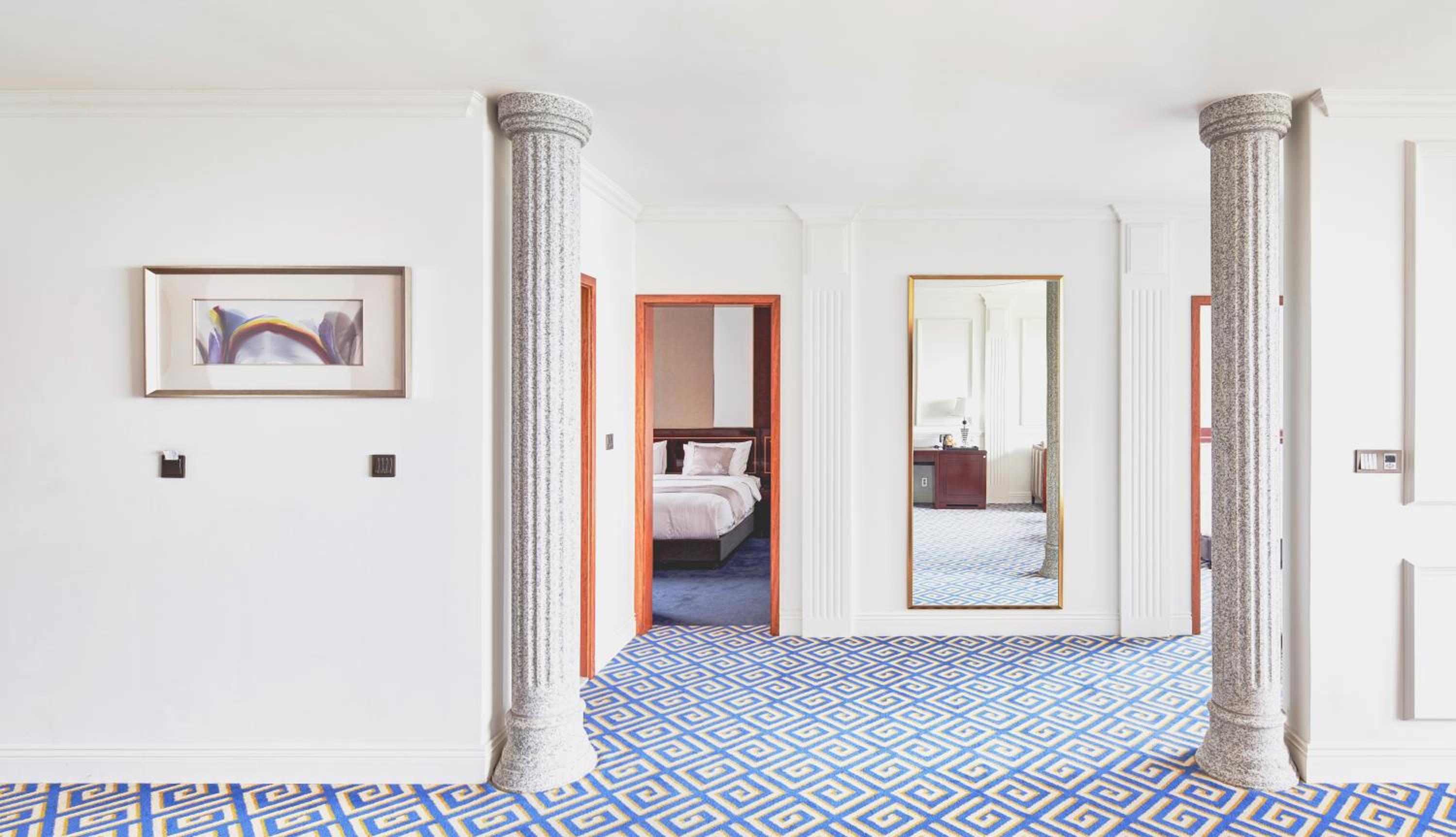 Ocean View Royal Suite - Photo 7