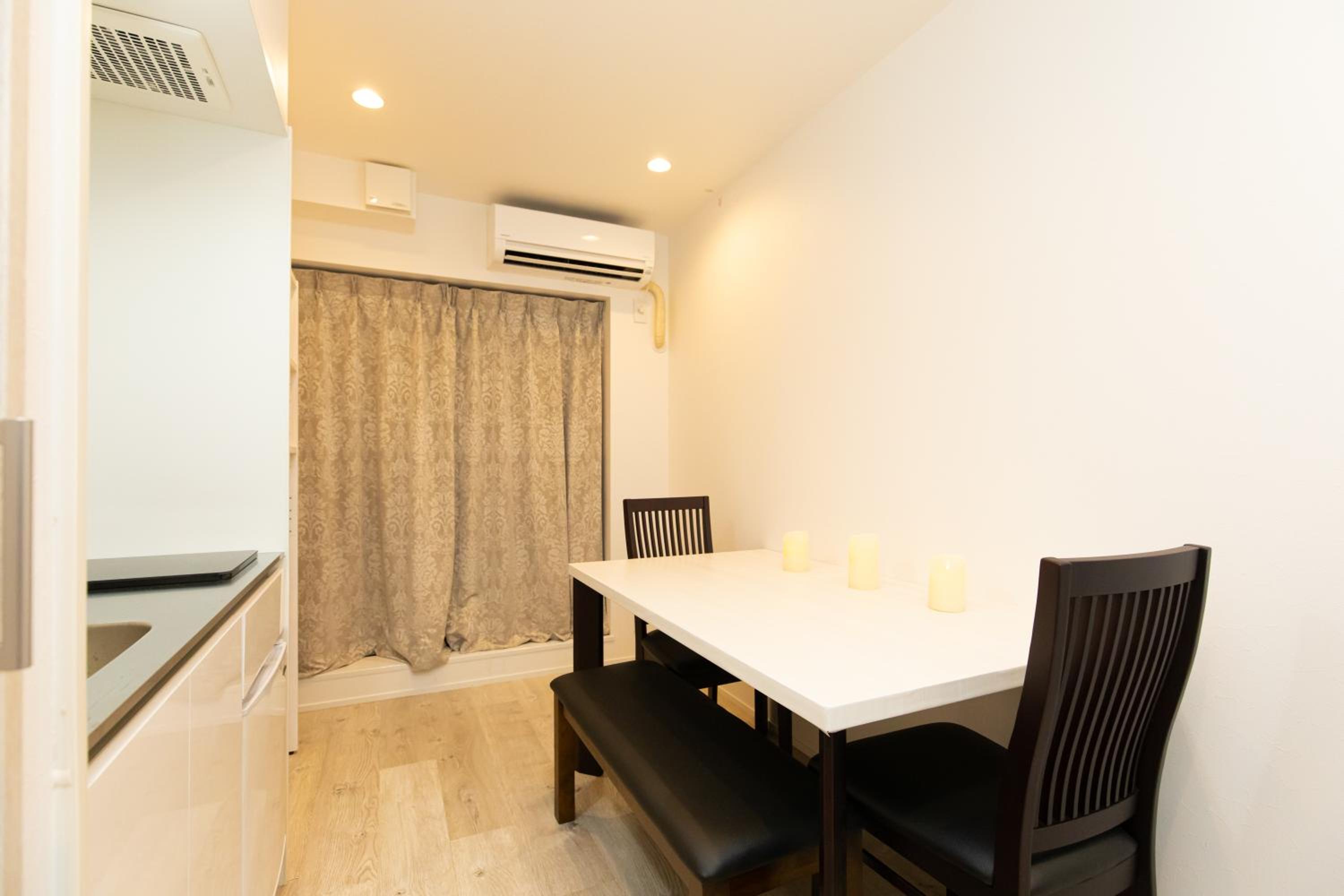 Studio Apartment photo 2
