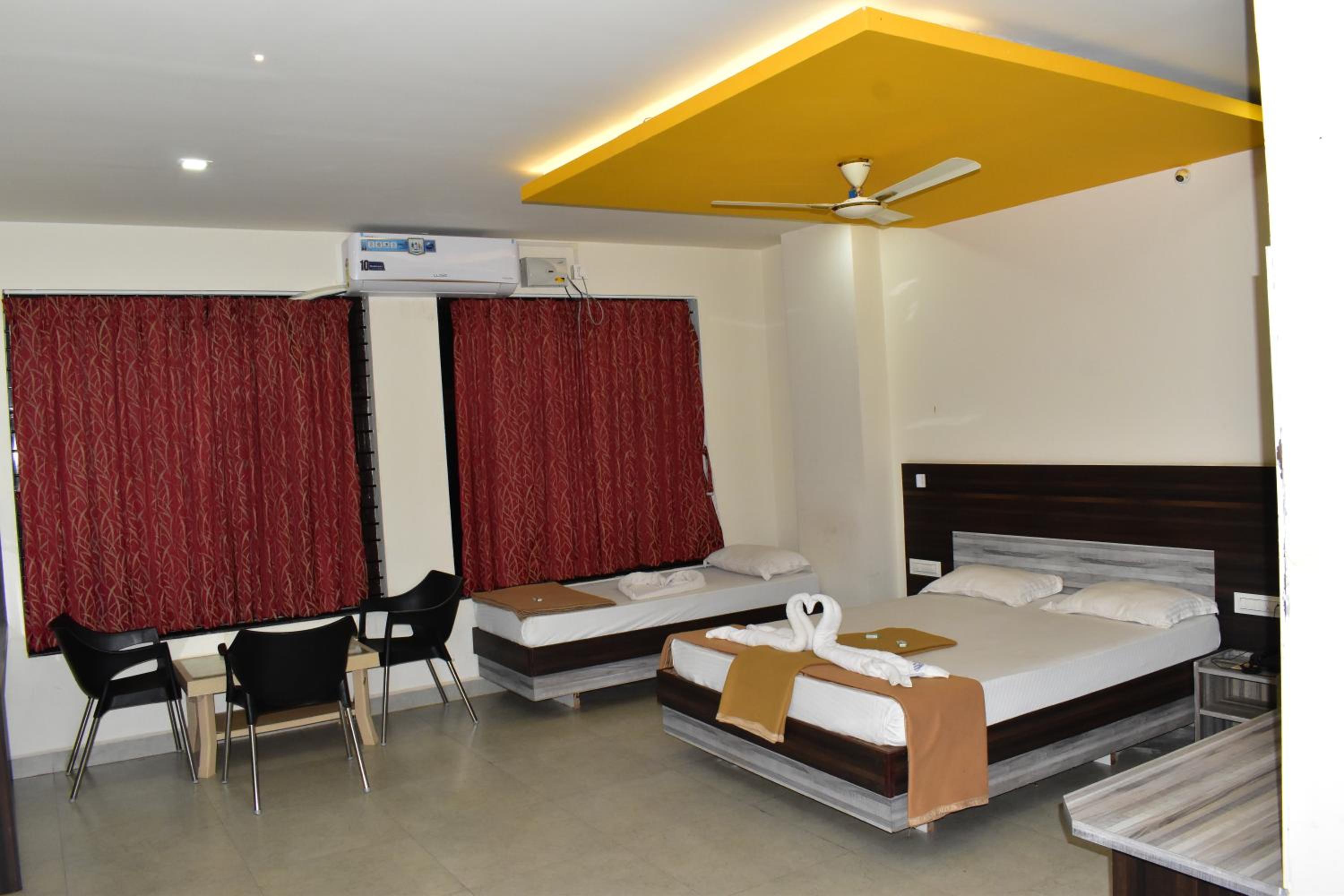 Deluxe Triple Room