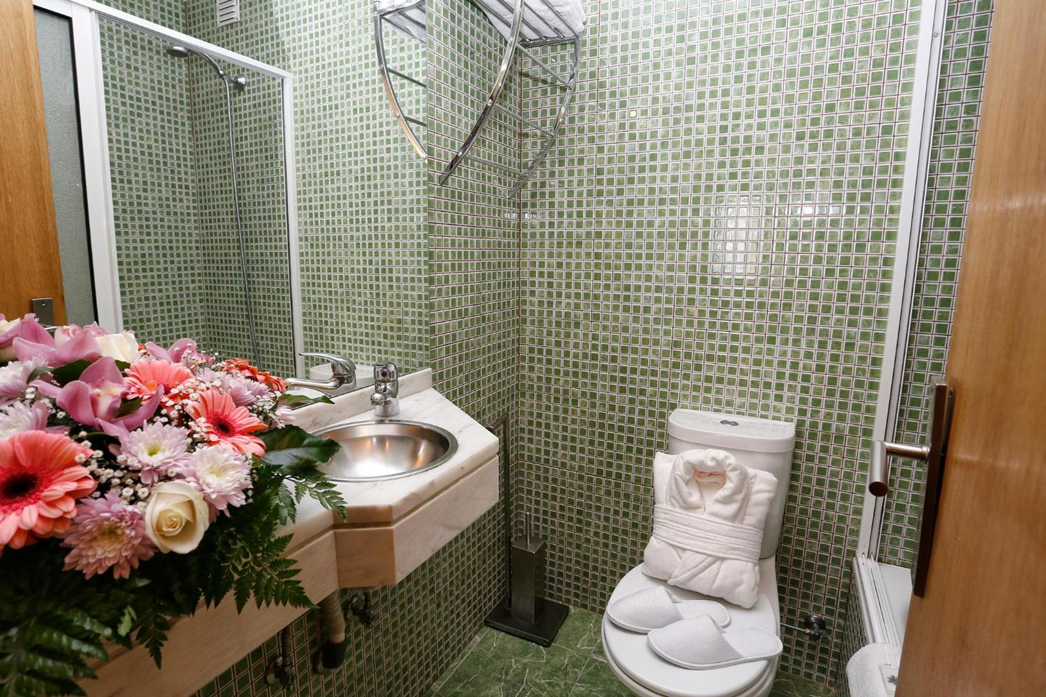 Deluxe Studio - Photo 2