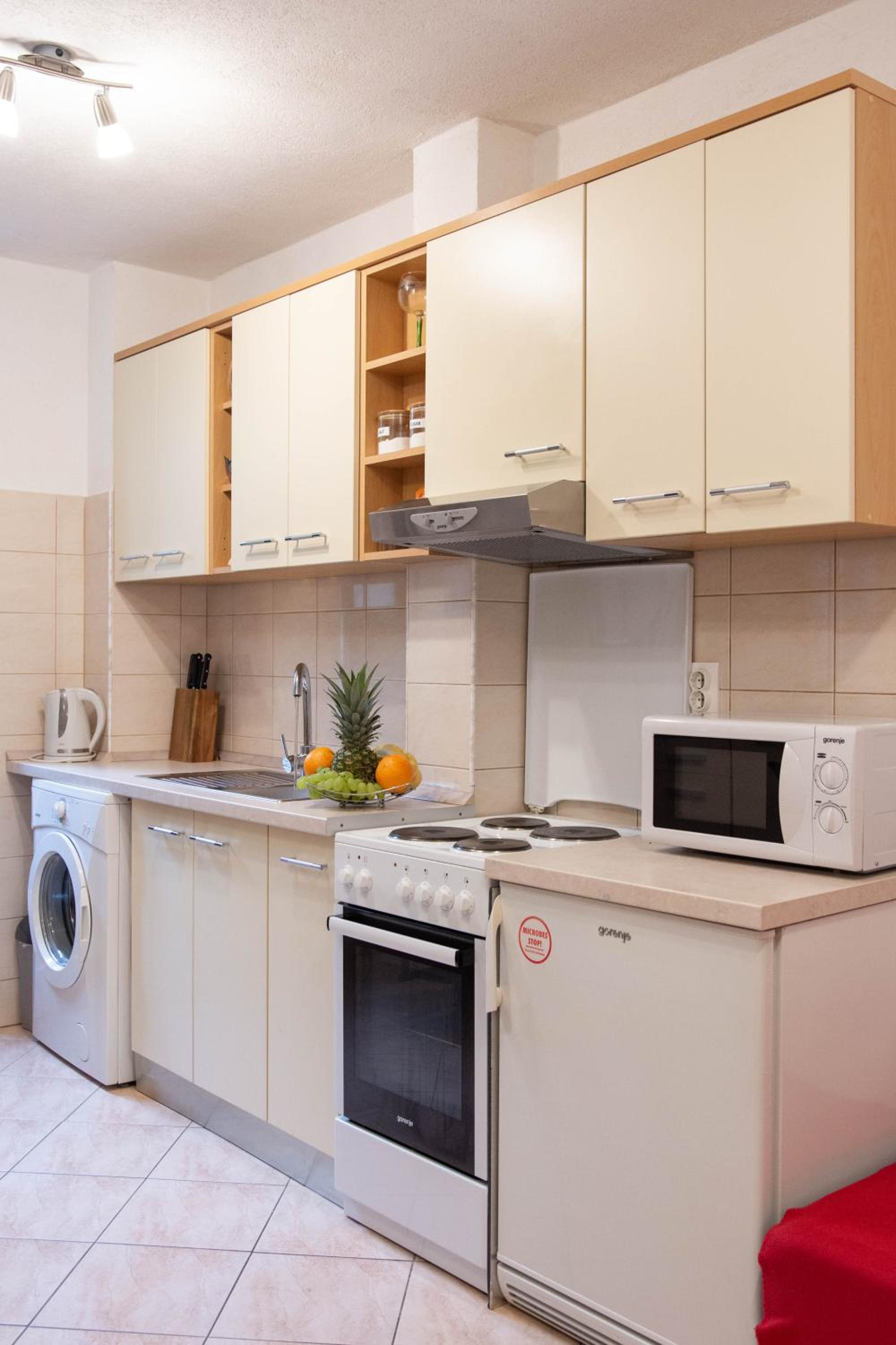 Duplex One-Bedroom Apartment - Photo 7