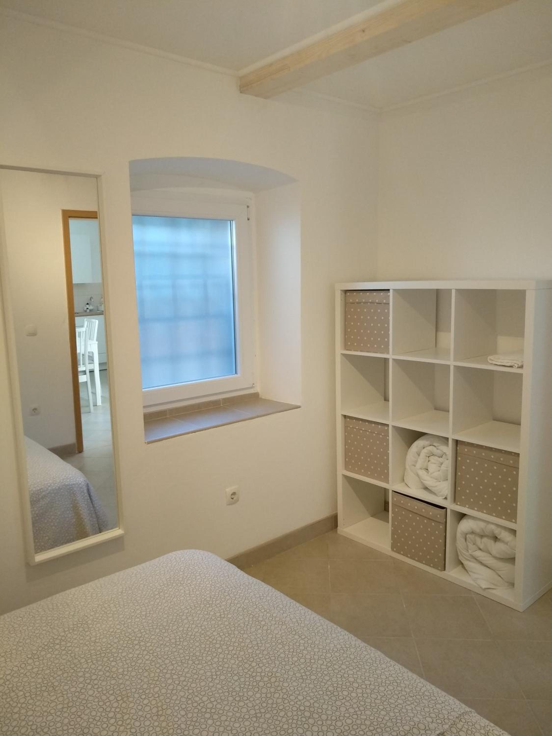 One-Bedroom Apartment - Photo 12