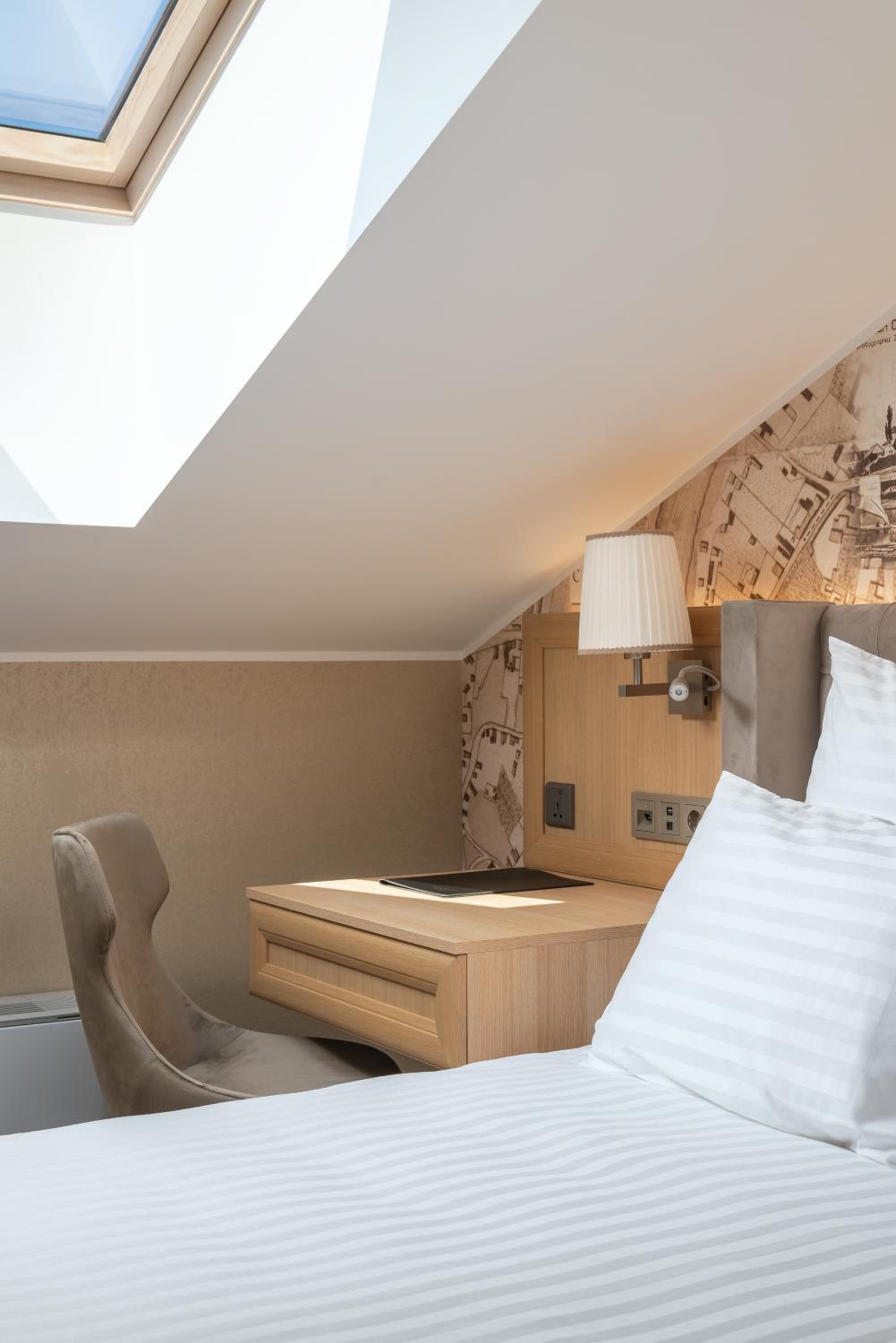 Attic Double Room - Photo 5