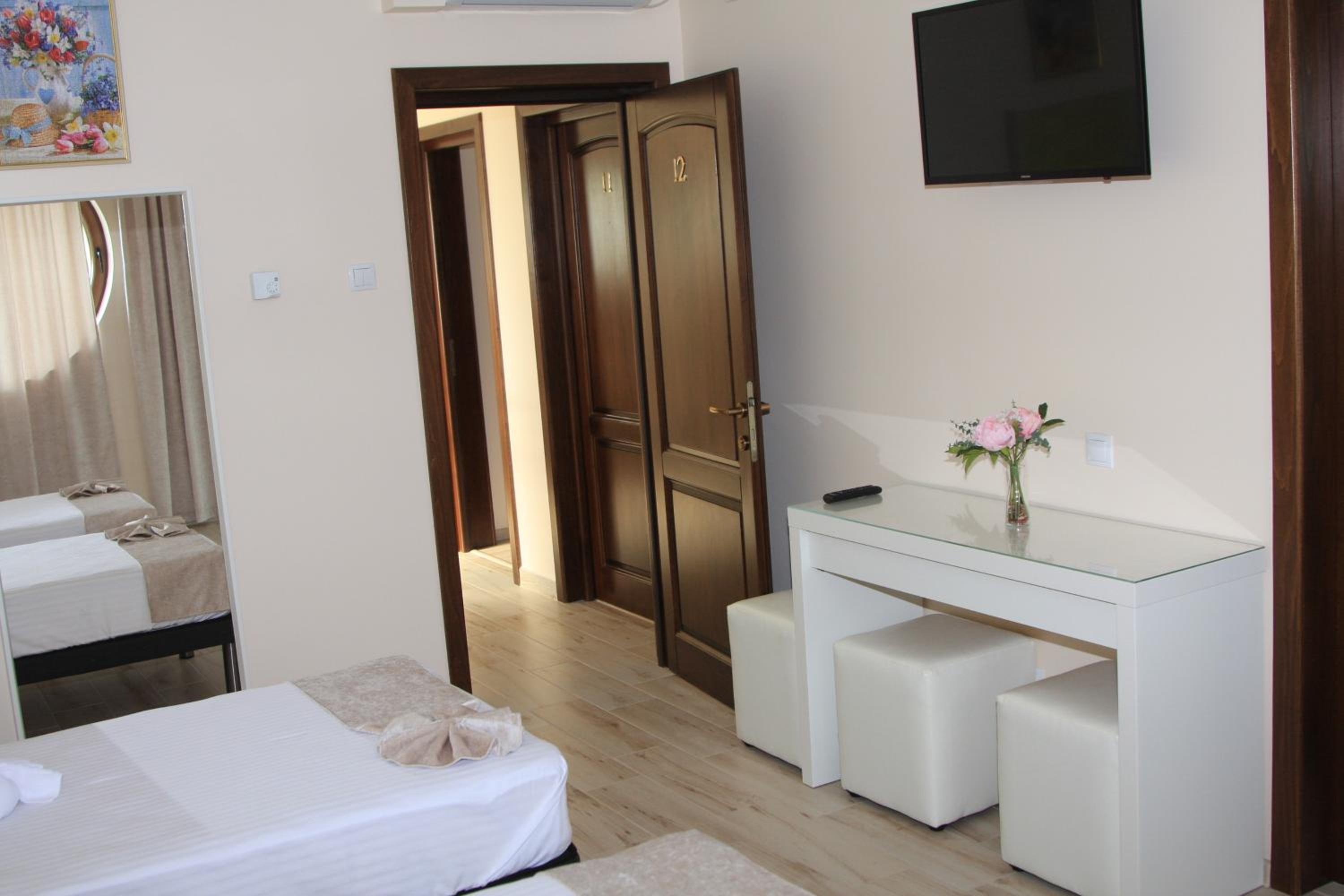 Superior Double or Twin Room photo 1