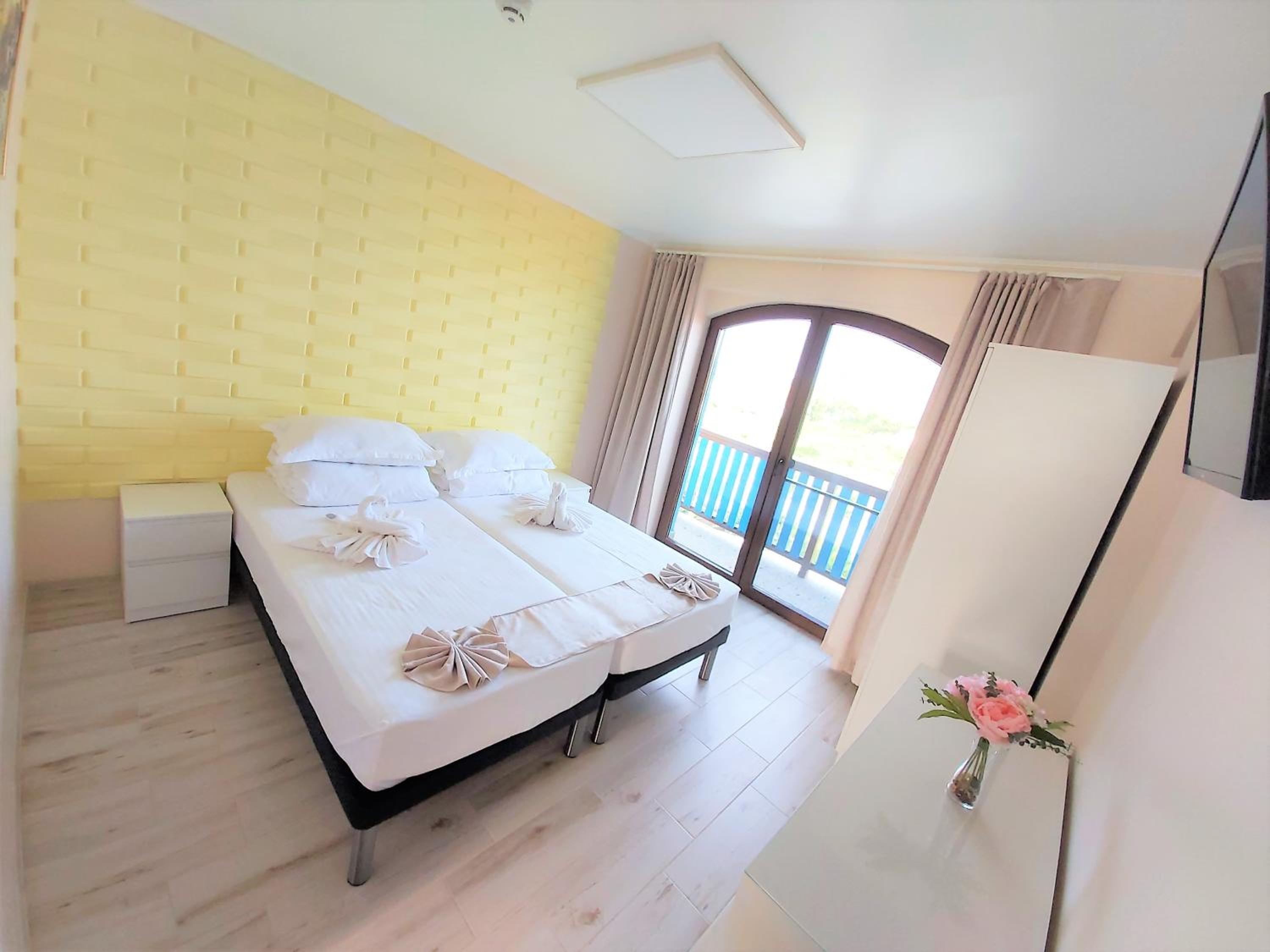 Superior Double or Twin Room photo 2