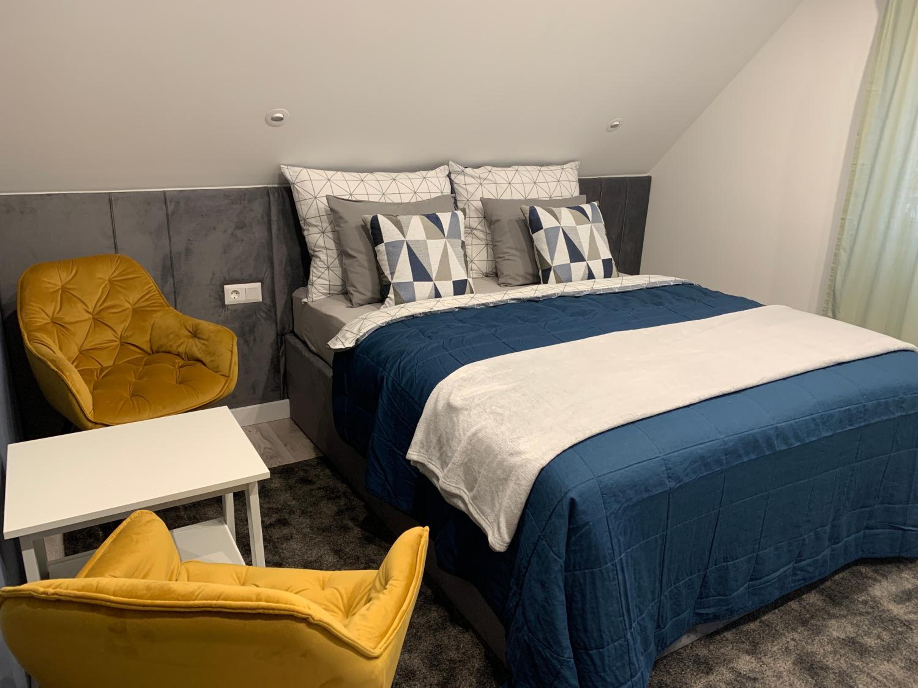 Queen Room with Balcony photo 3