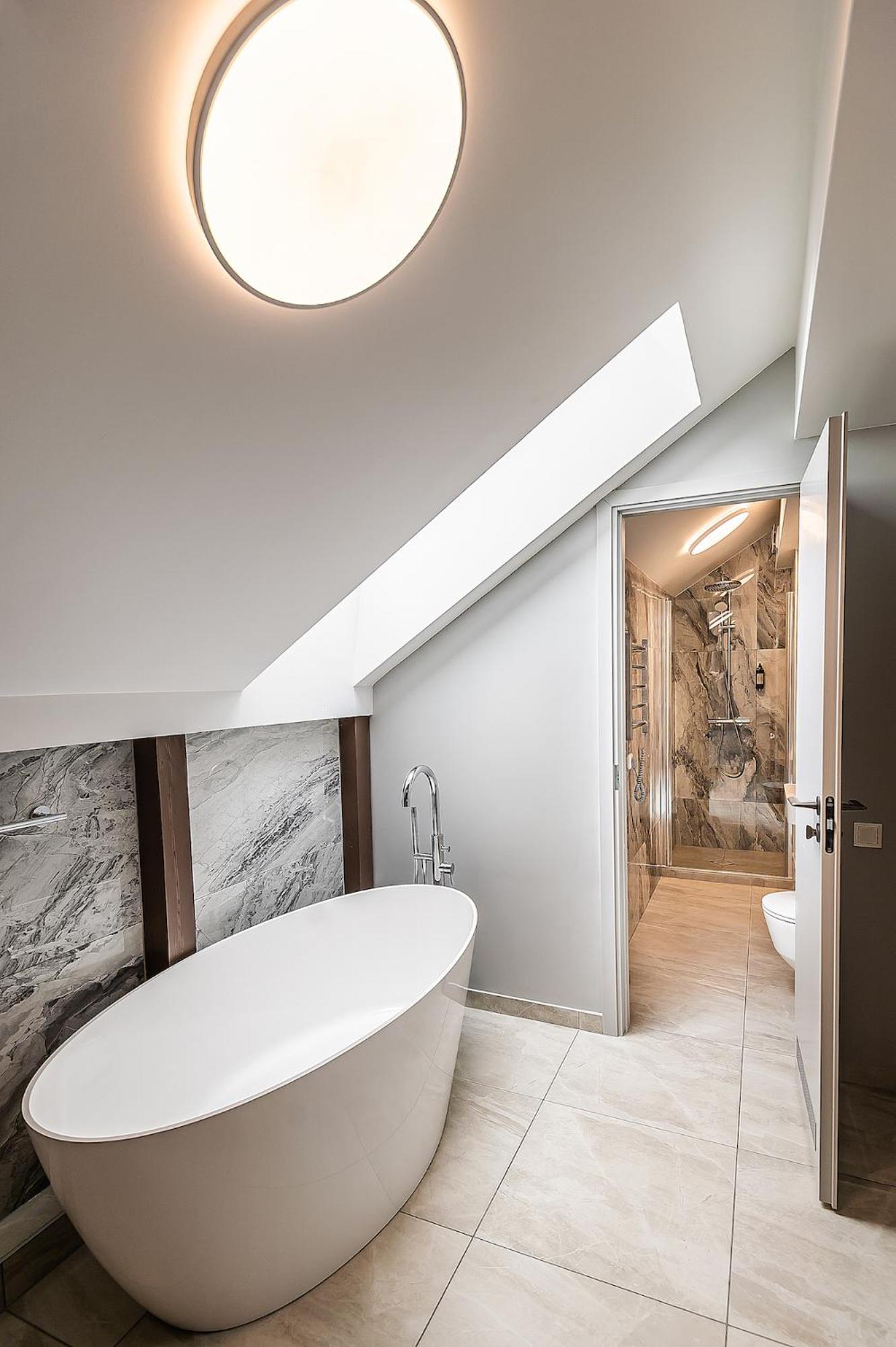 Attic Suite - Photo 6