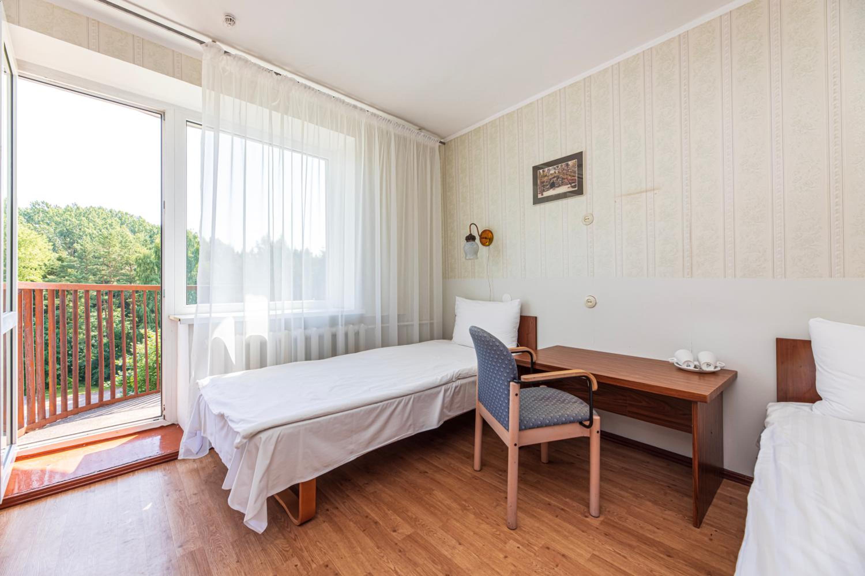 Double or Twin Room - Photo 15