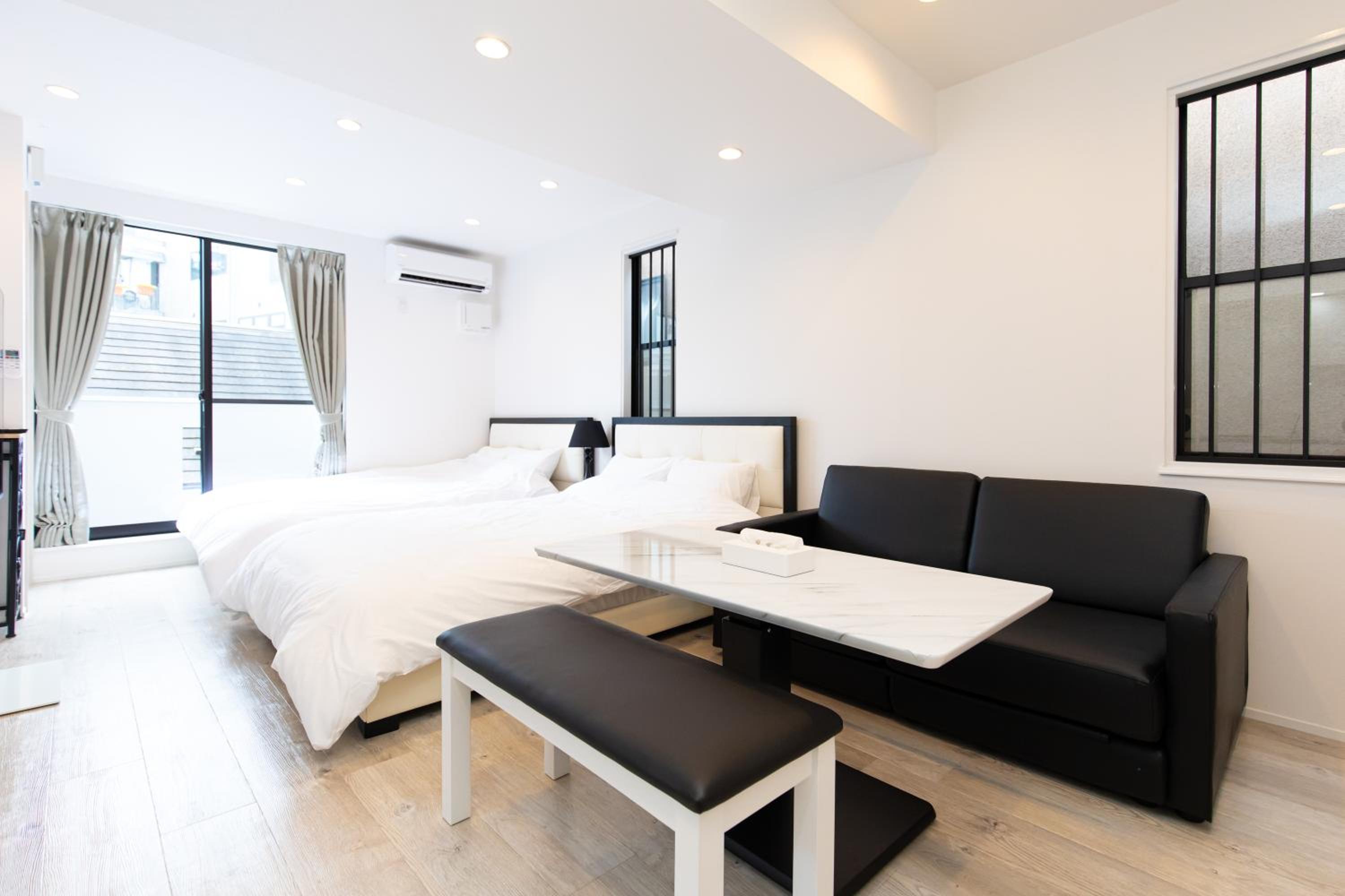 Studio Apartment photo 3