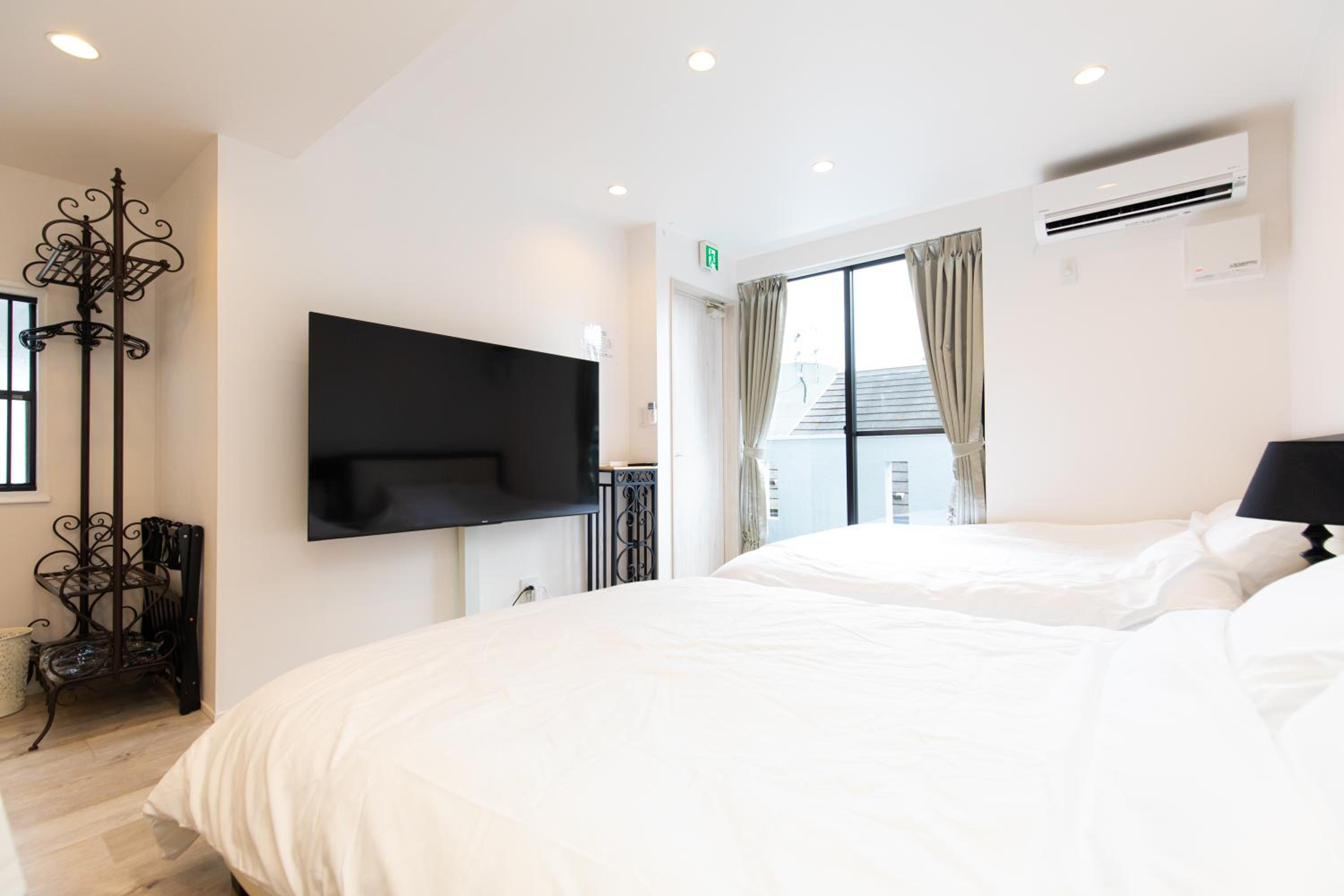 Studio Apartment photo 2