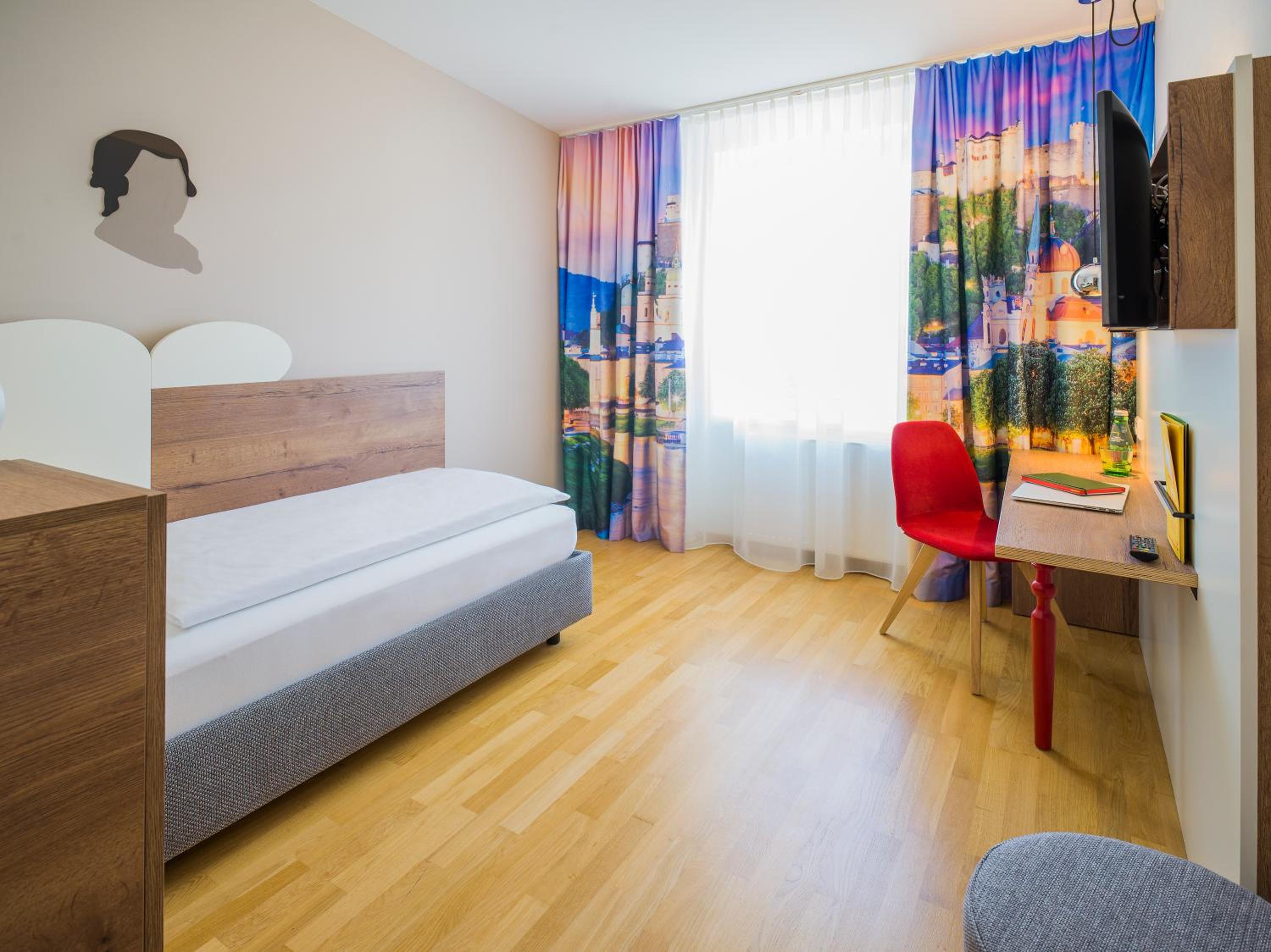 Single Room photo 1