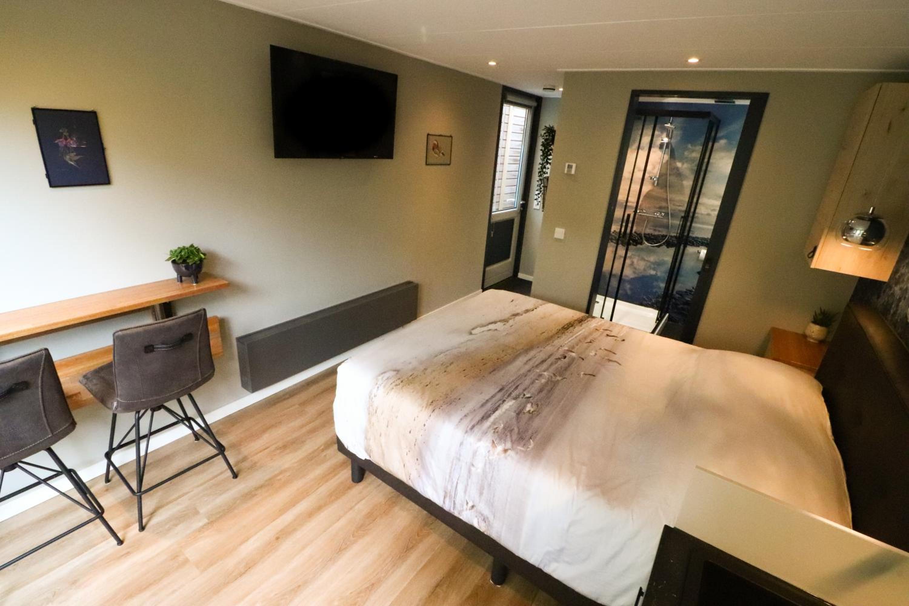 Deluxe Queen Room photo 1