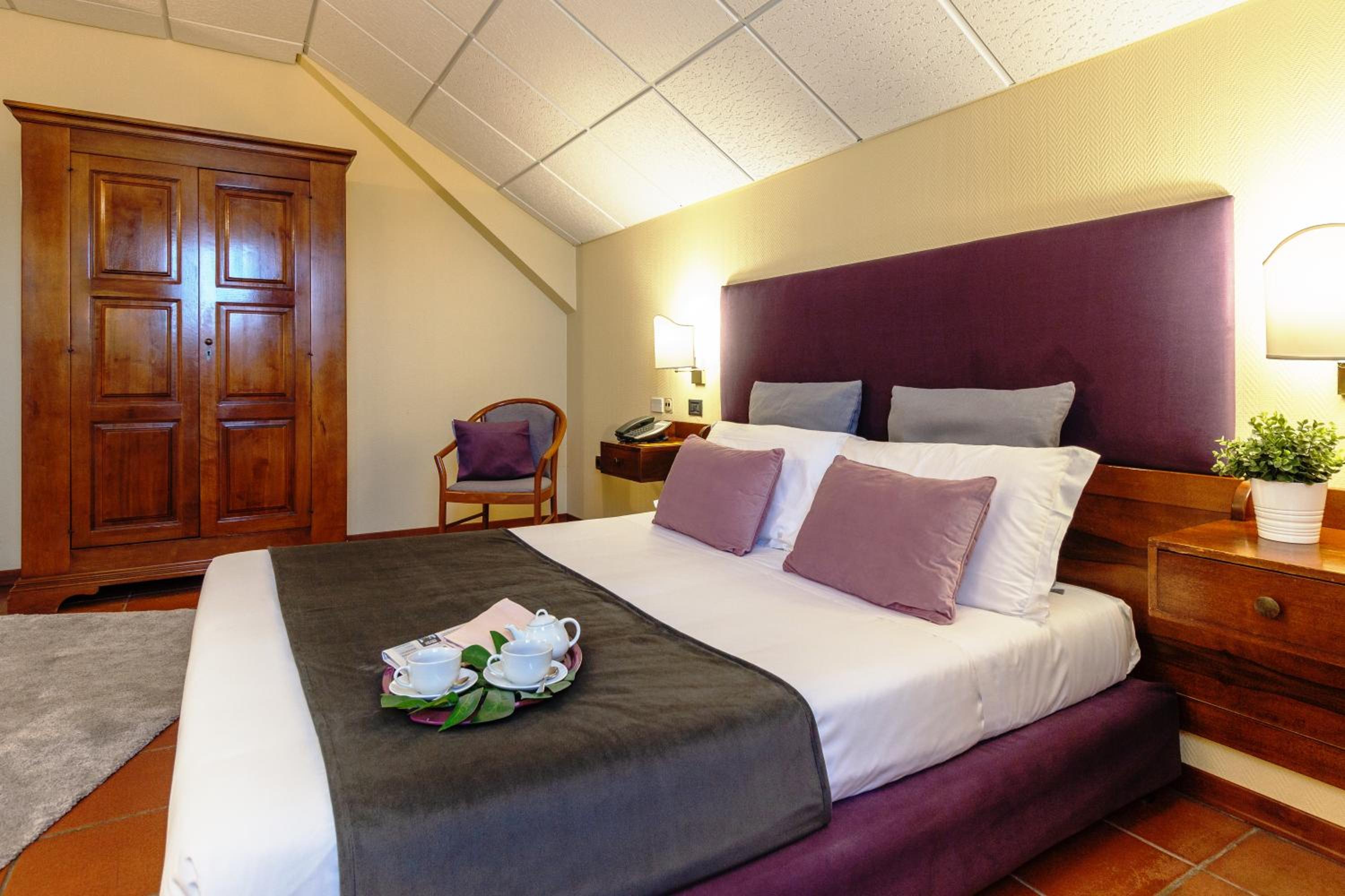 Classic Double Room - Photo 5