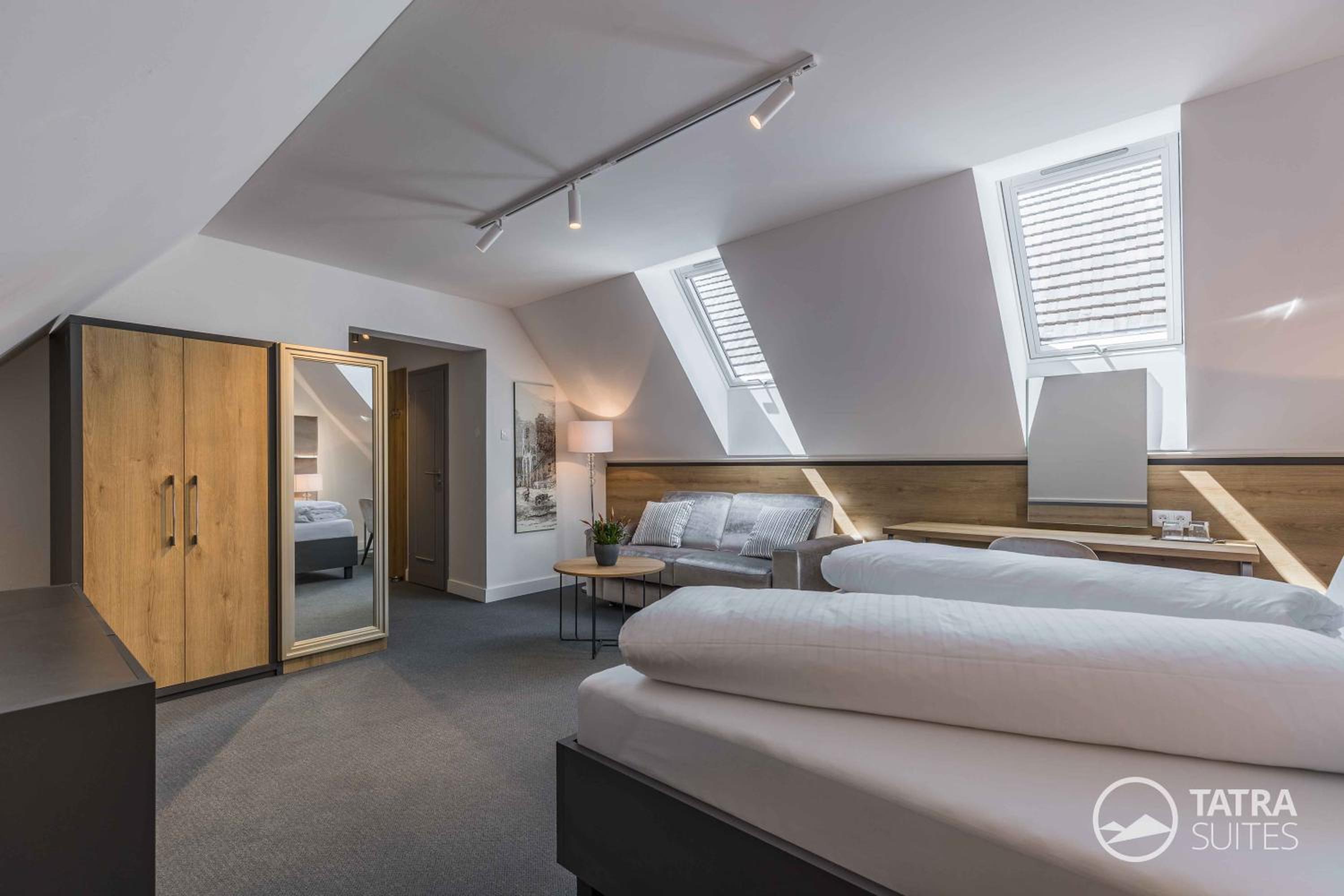 One-Bedroom Apartment - Photo 13