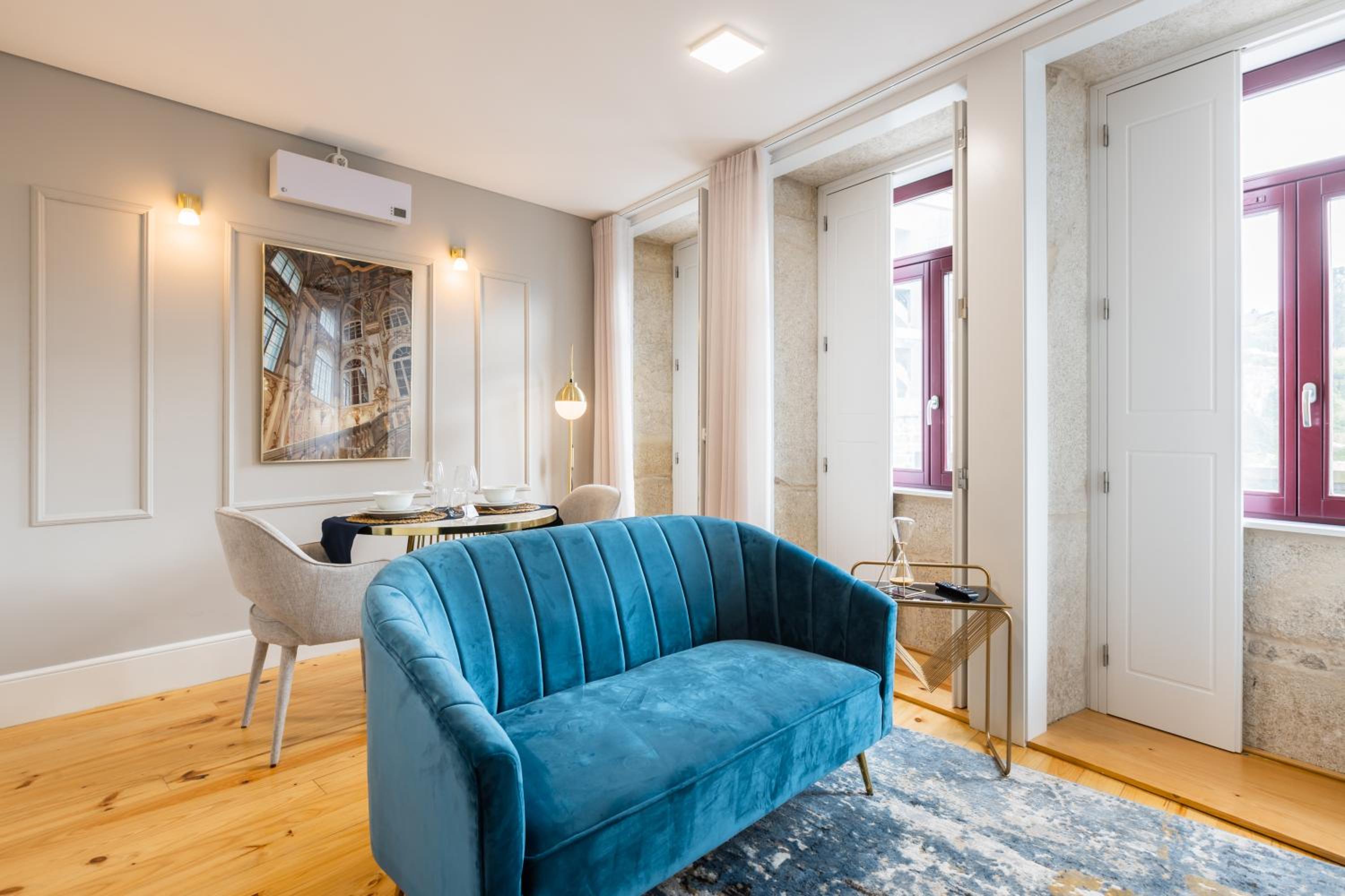 Studio Apartment