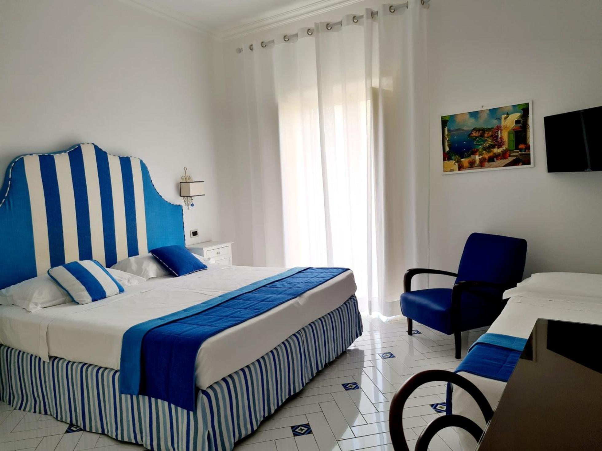 Triple Room - Photo 1