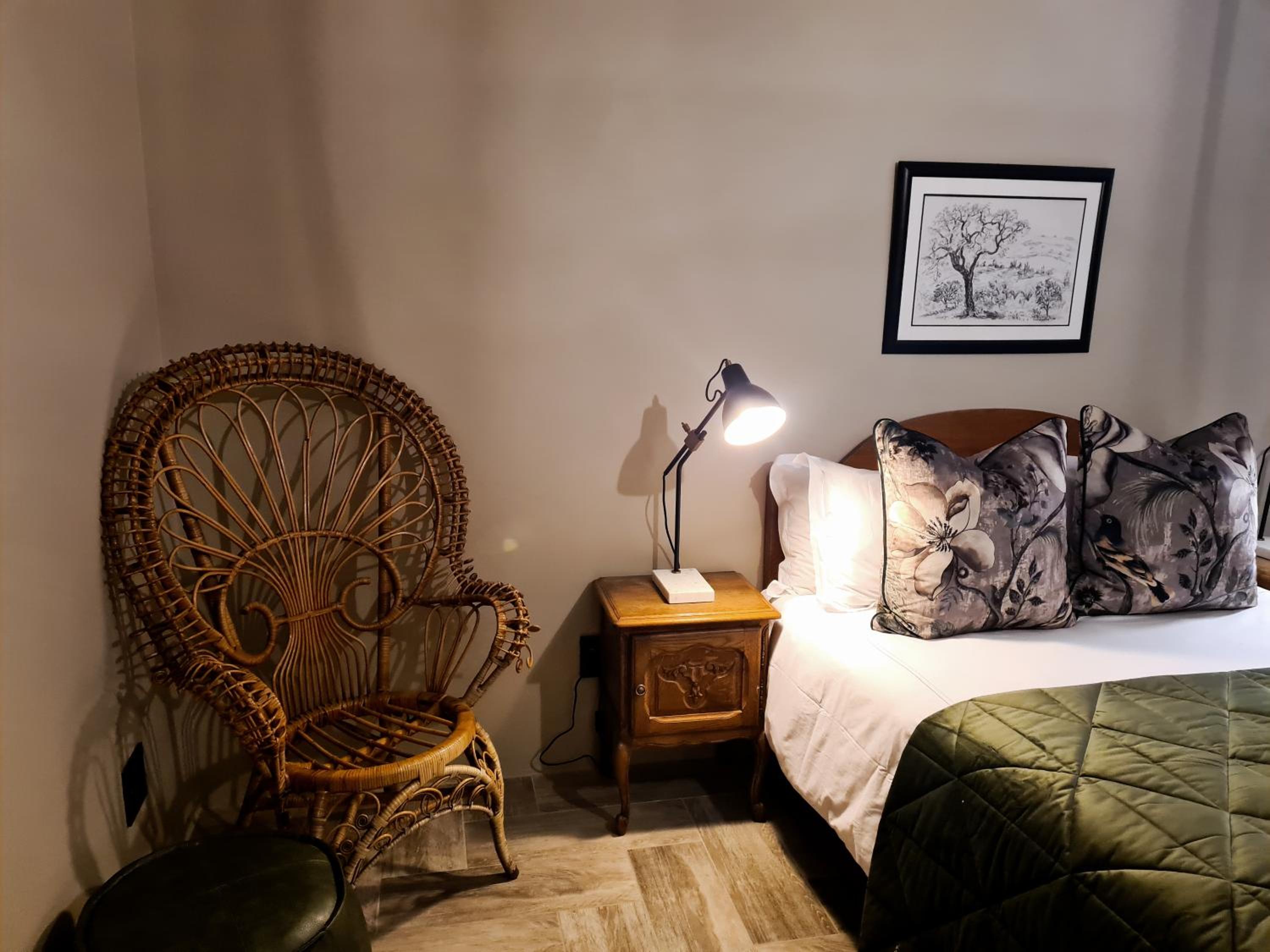 Large Double Room photo 3
