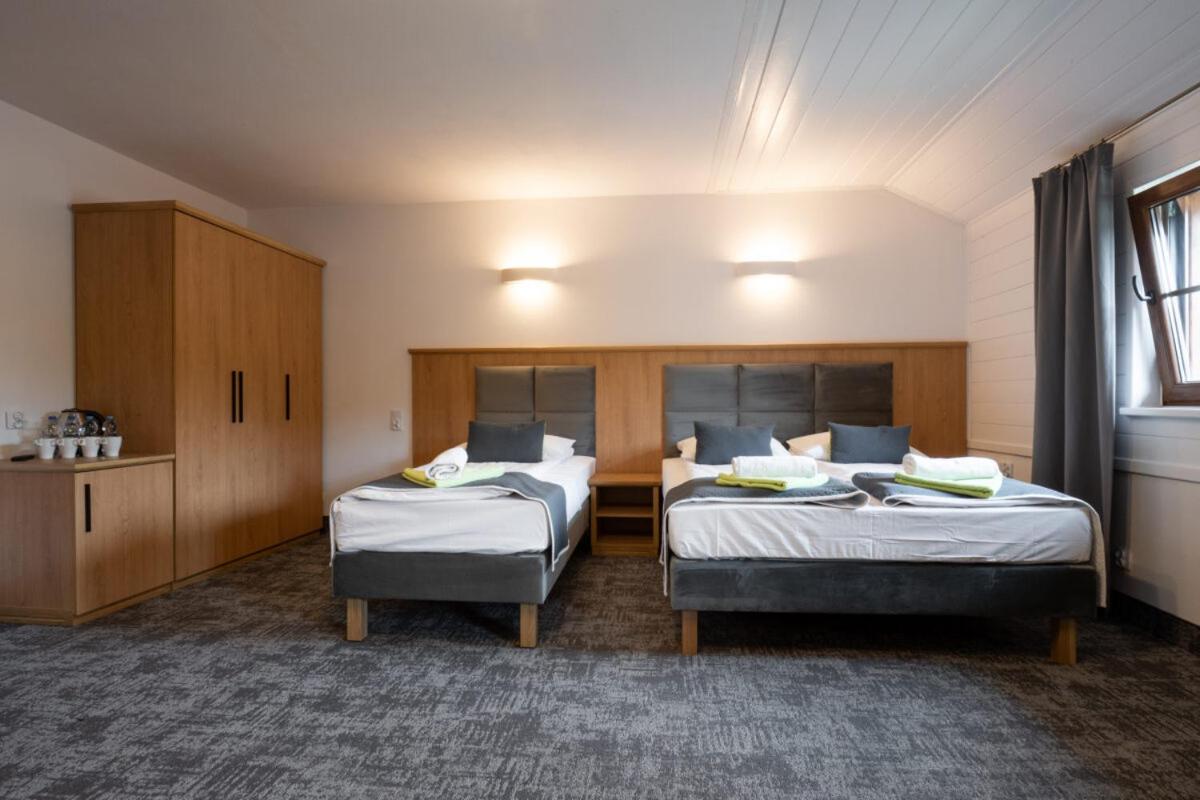 Classic Quadruple Room - Photo 1