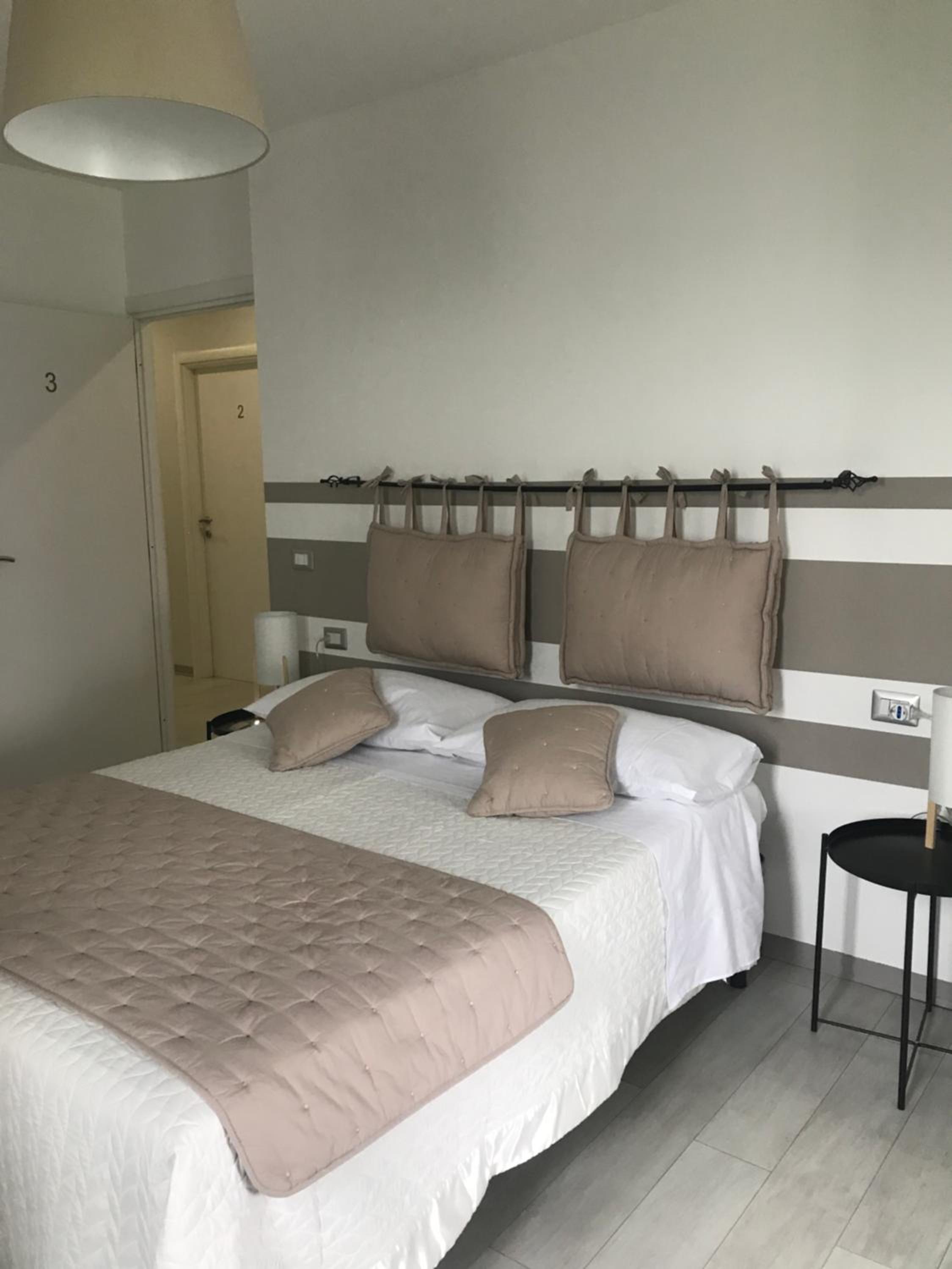 Double Room with Private Bathroom photo 1