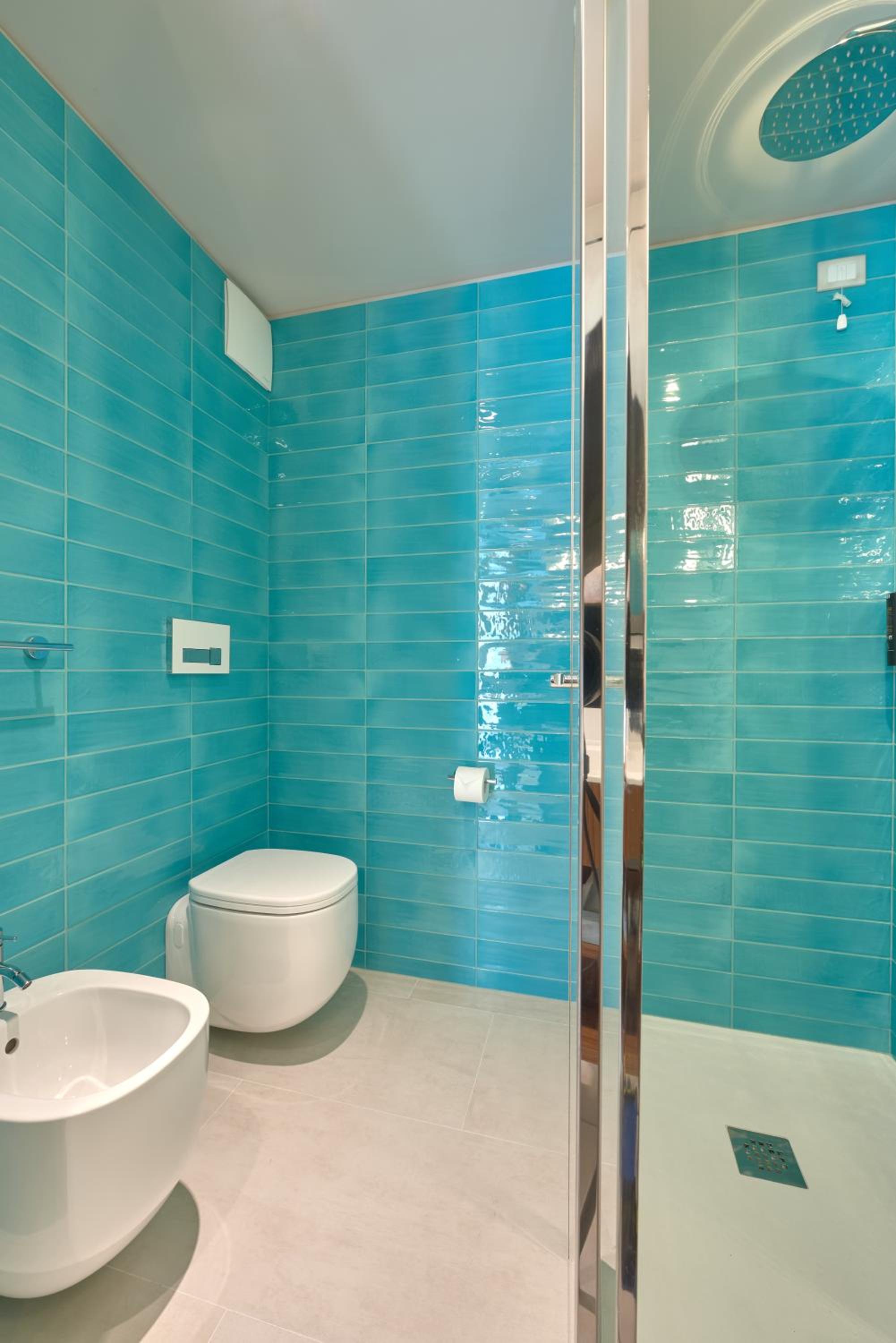 Junior Suite with Lake View and Spa Access photo 3