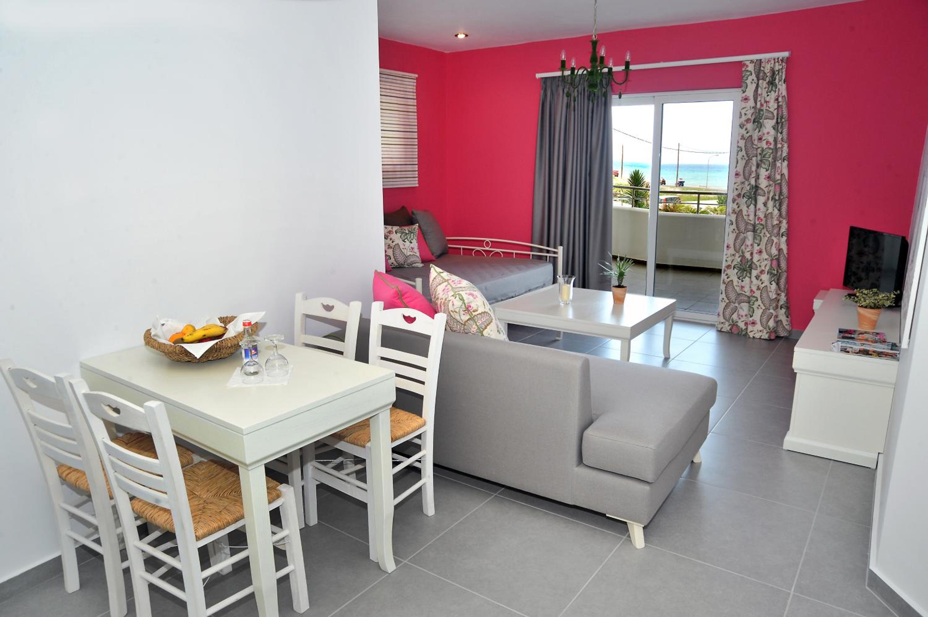 One - Bedroom Suite With Sea View ( 4 Adults)