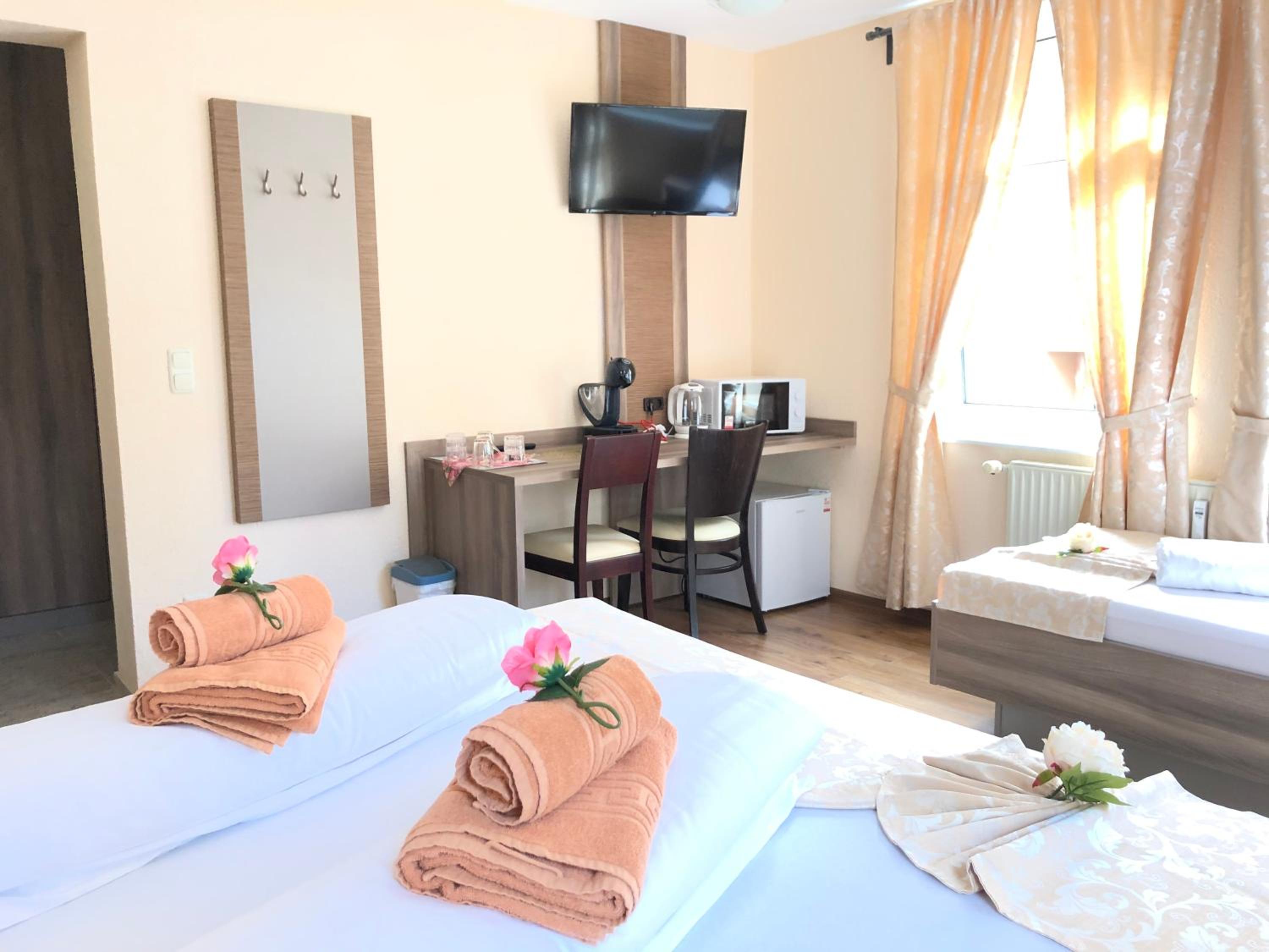 Deluxe Triple Room photo 2