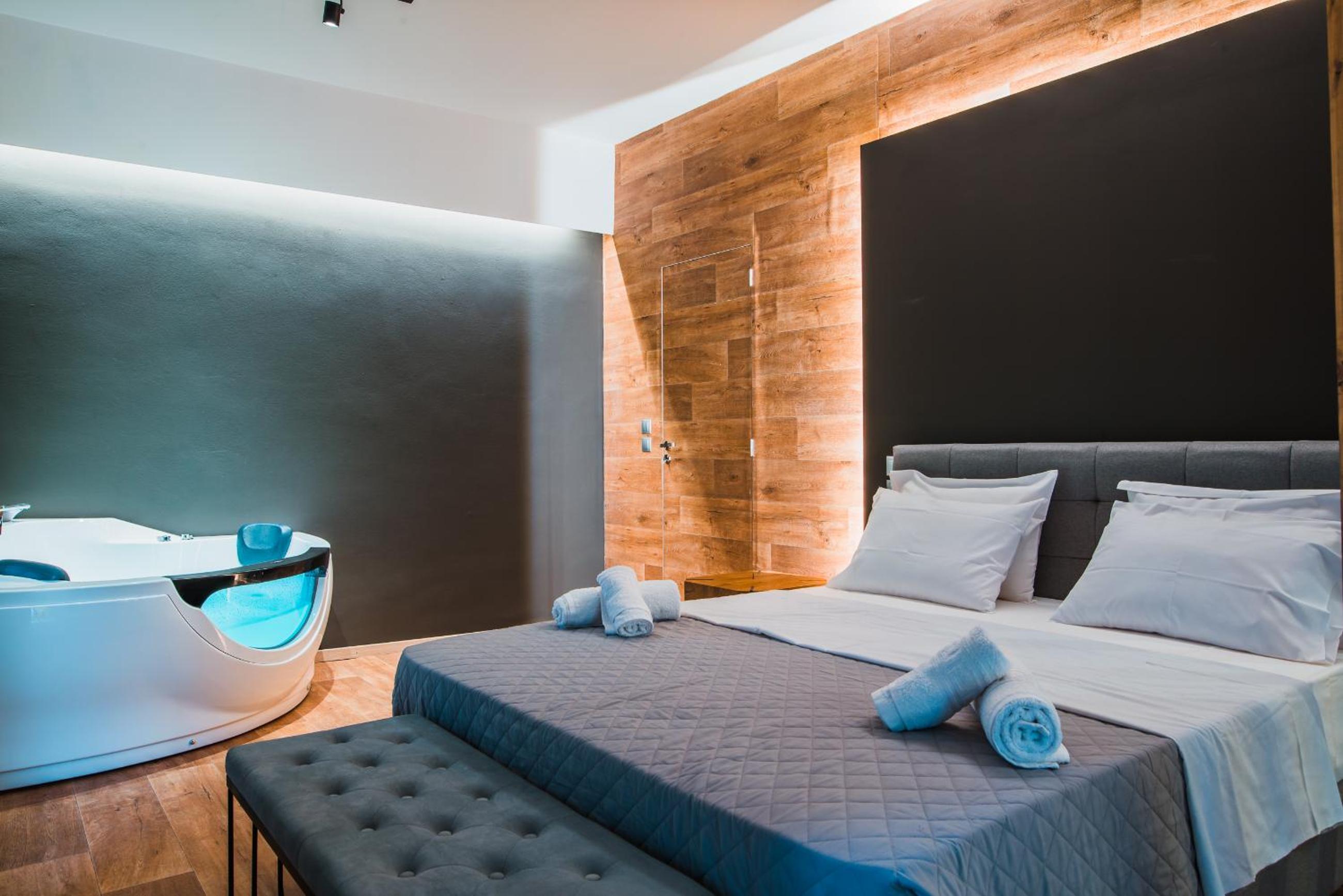 Executive Suite with Spa Bath
