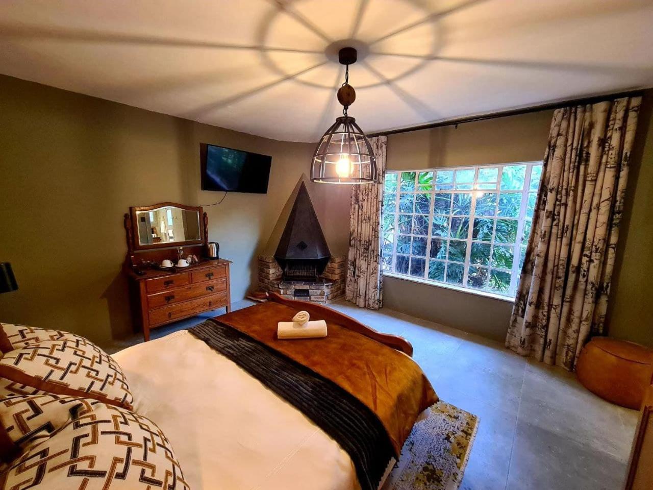 Deluxe Queen Room photo 1