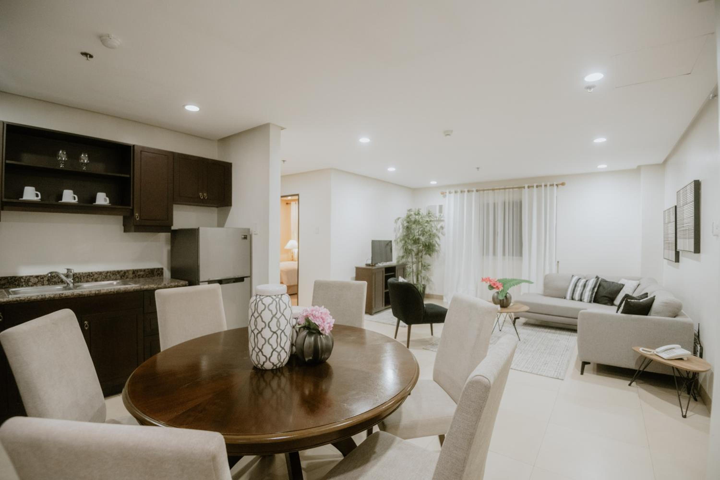 Two-Bedroom Premier photo 1