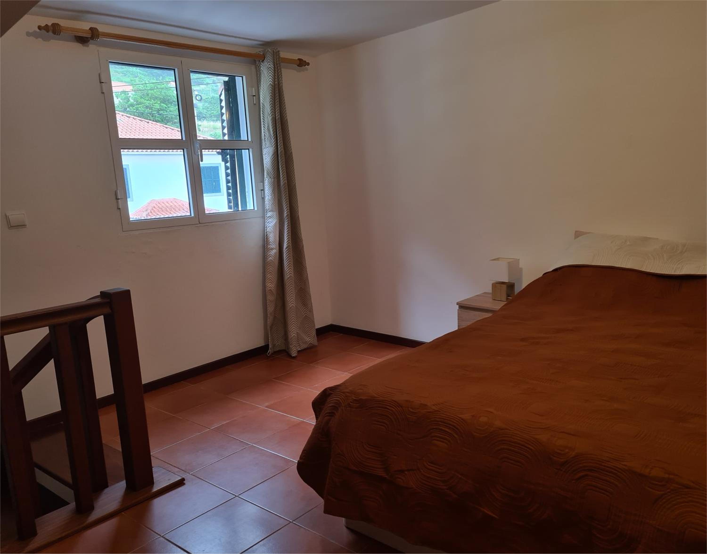One-Bedroom Apartment - Photo 1