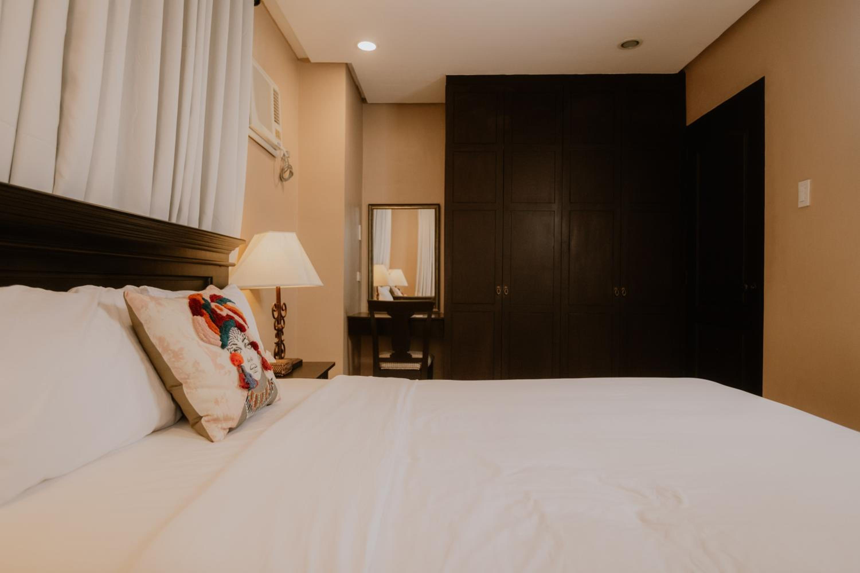 Three-Bedroom Premier photo 1