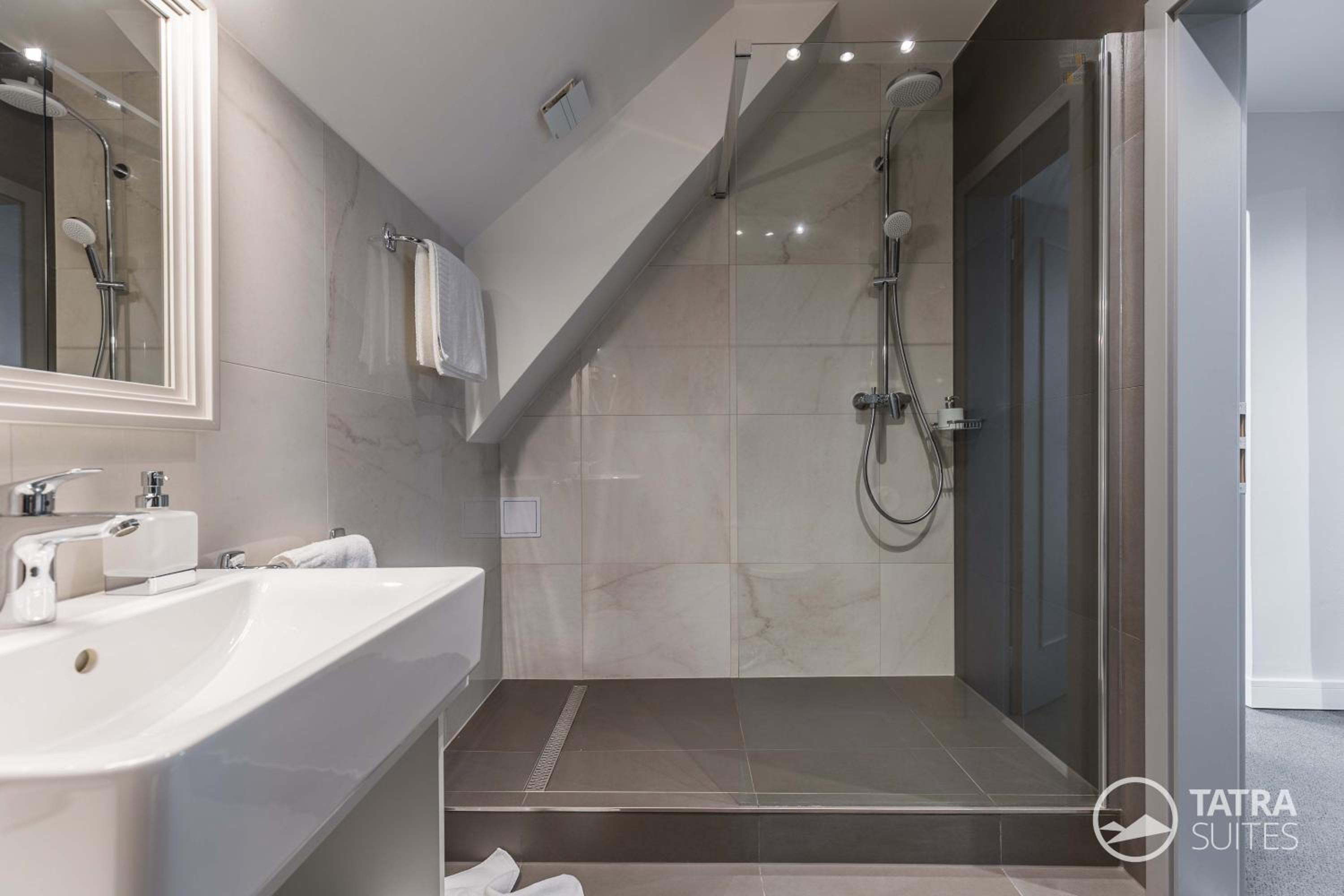 Family Suite - Photo 12