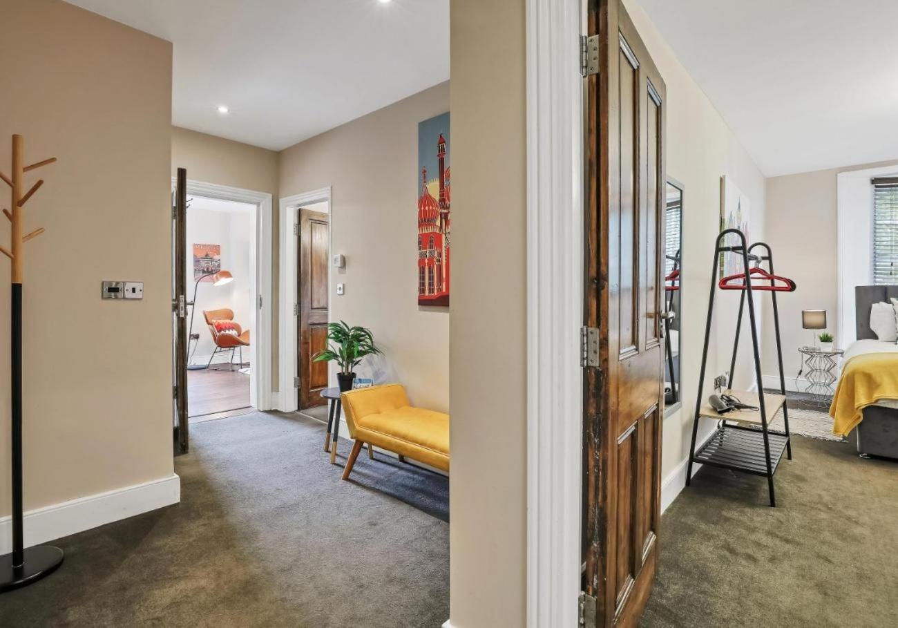 Three-Bedroom Apartment - Photo 13