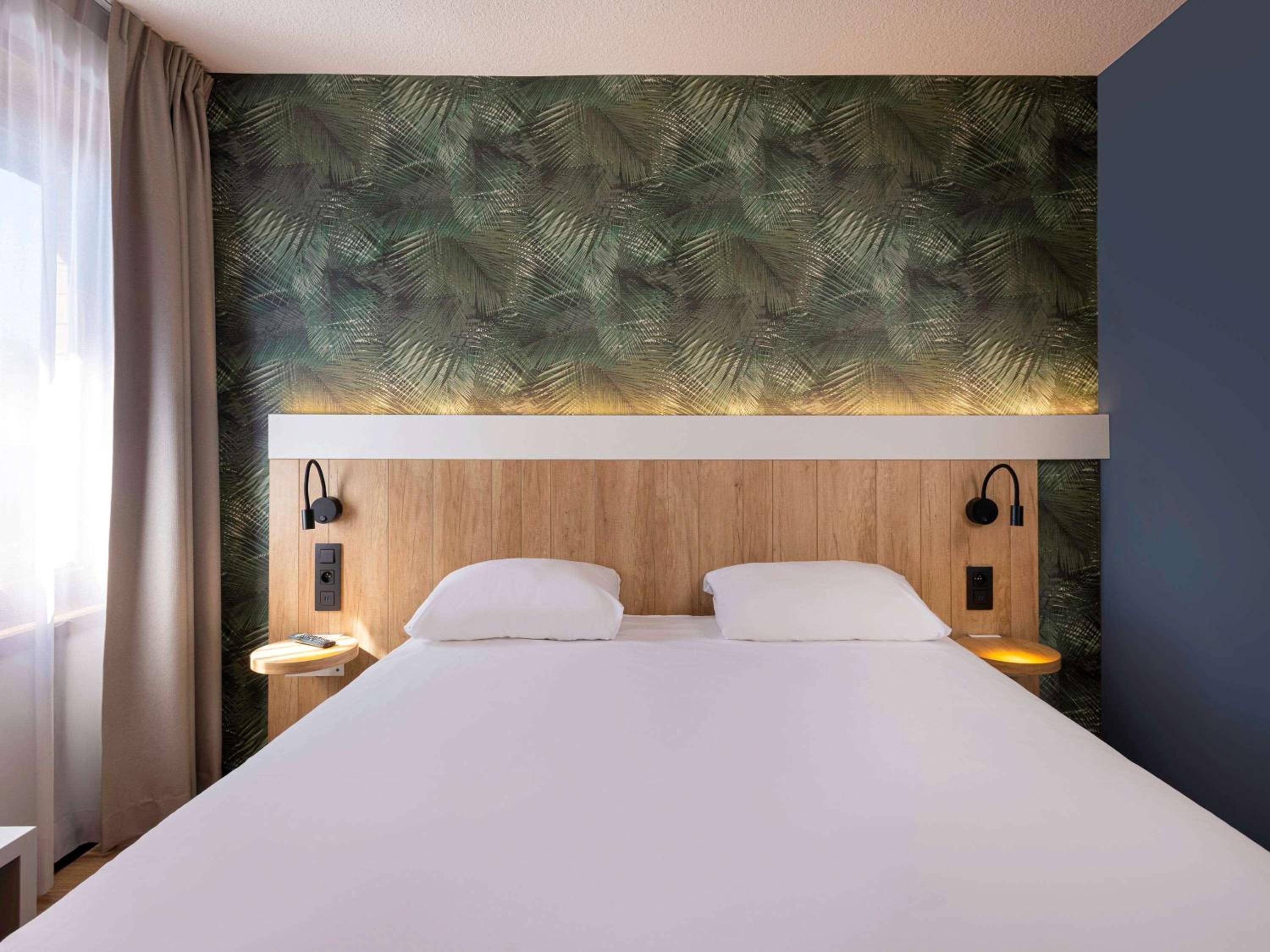 Room with Double or Twin Beds - Photo 2